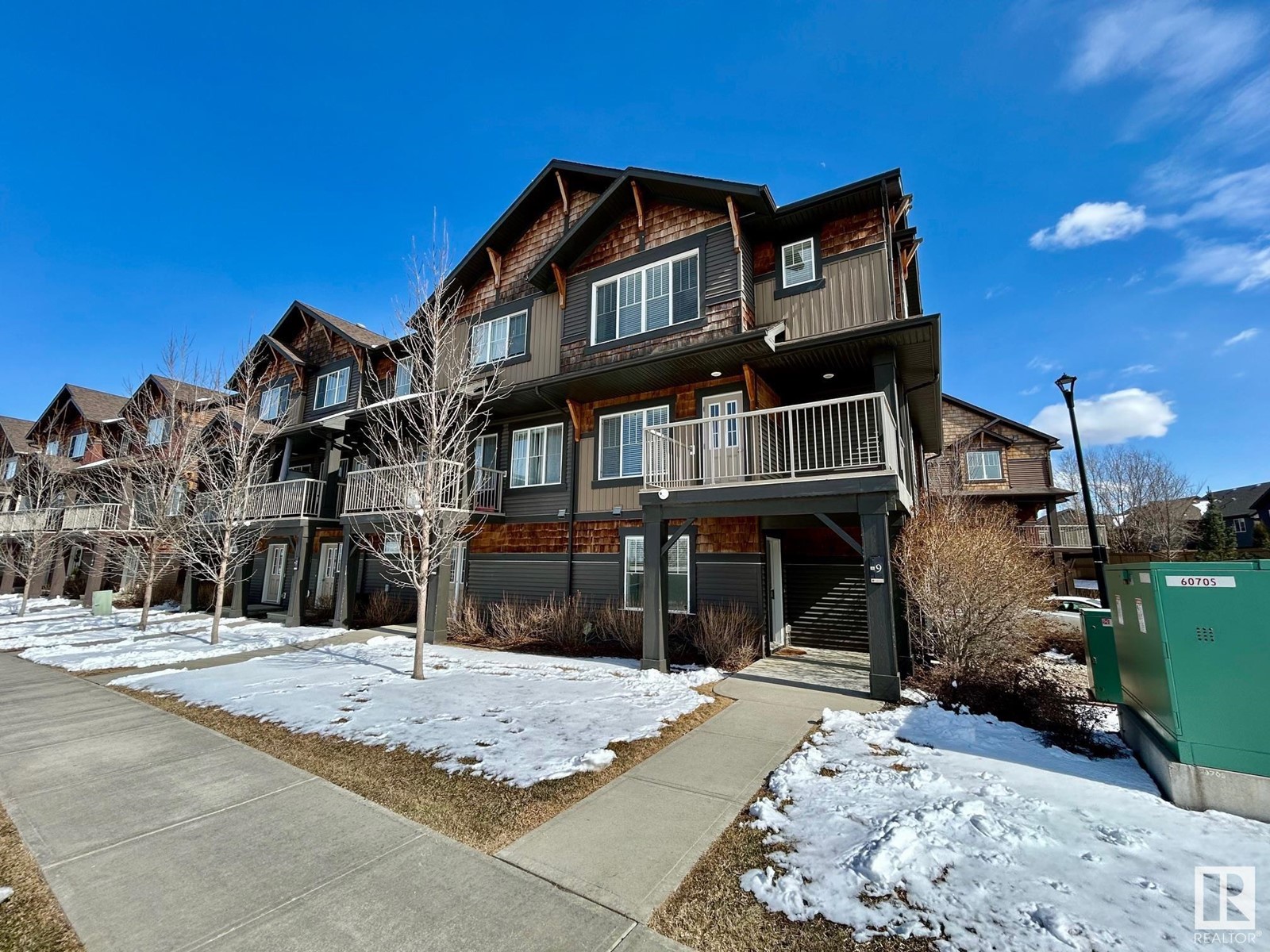 Property at #9 1005 GRAYDON HILL BV SW SW image 2