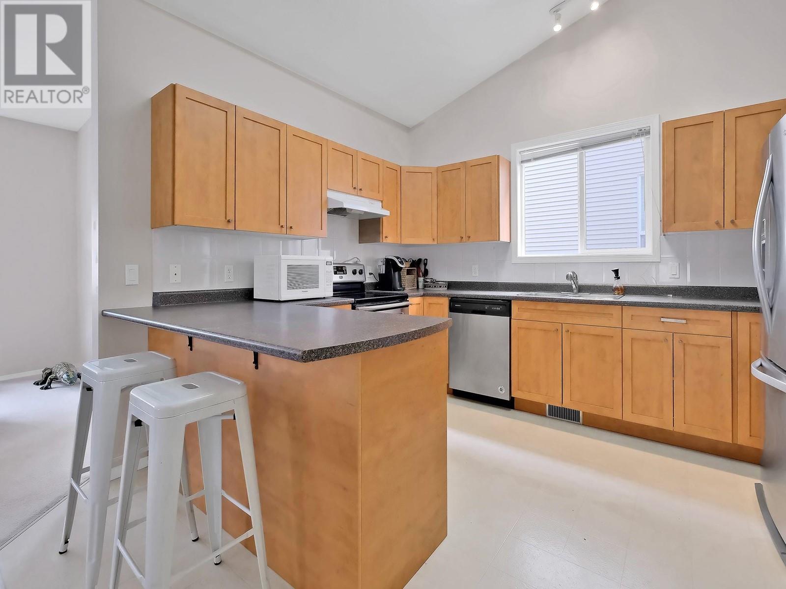 Property at 2210 Horizon Drive Unit# 13 image 3