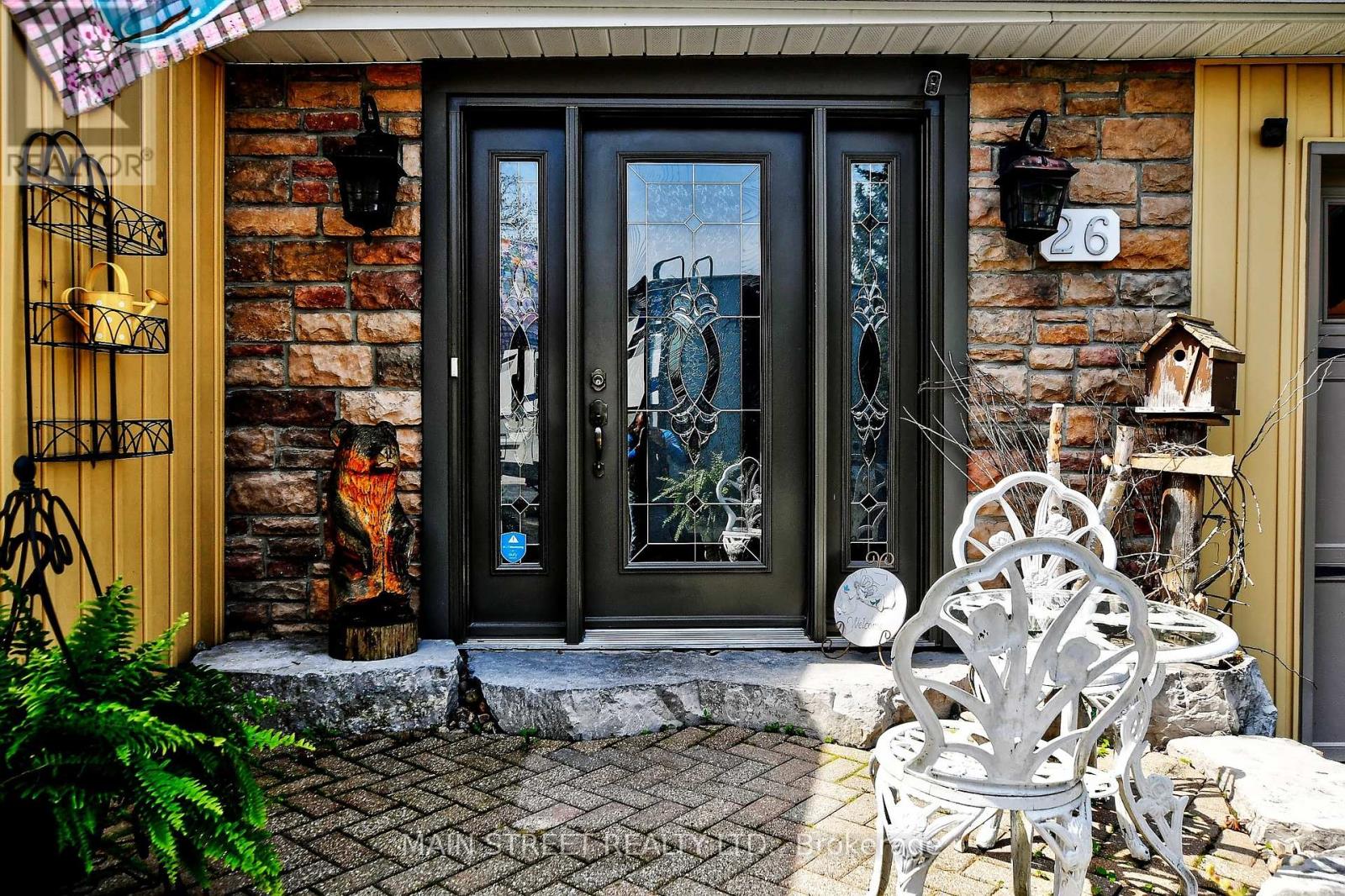 Property at 26 ISLAND TRAIL S image 3