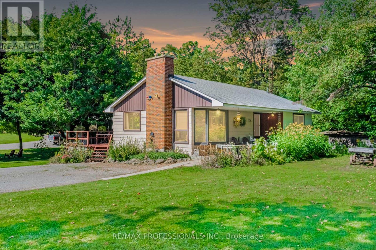 Property at 13958 TRAFALGAR ROAD image 1