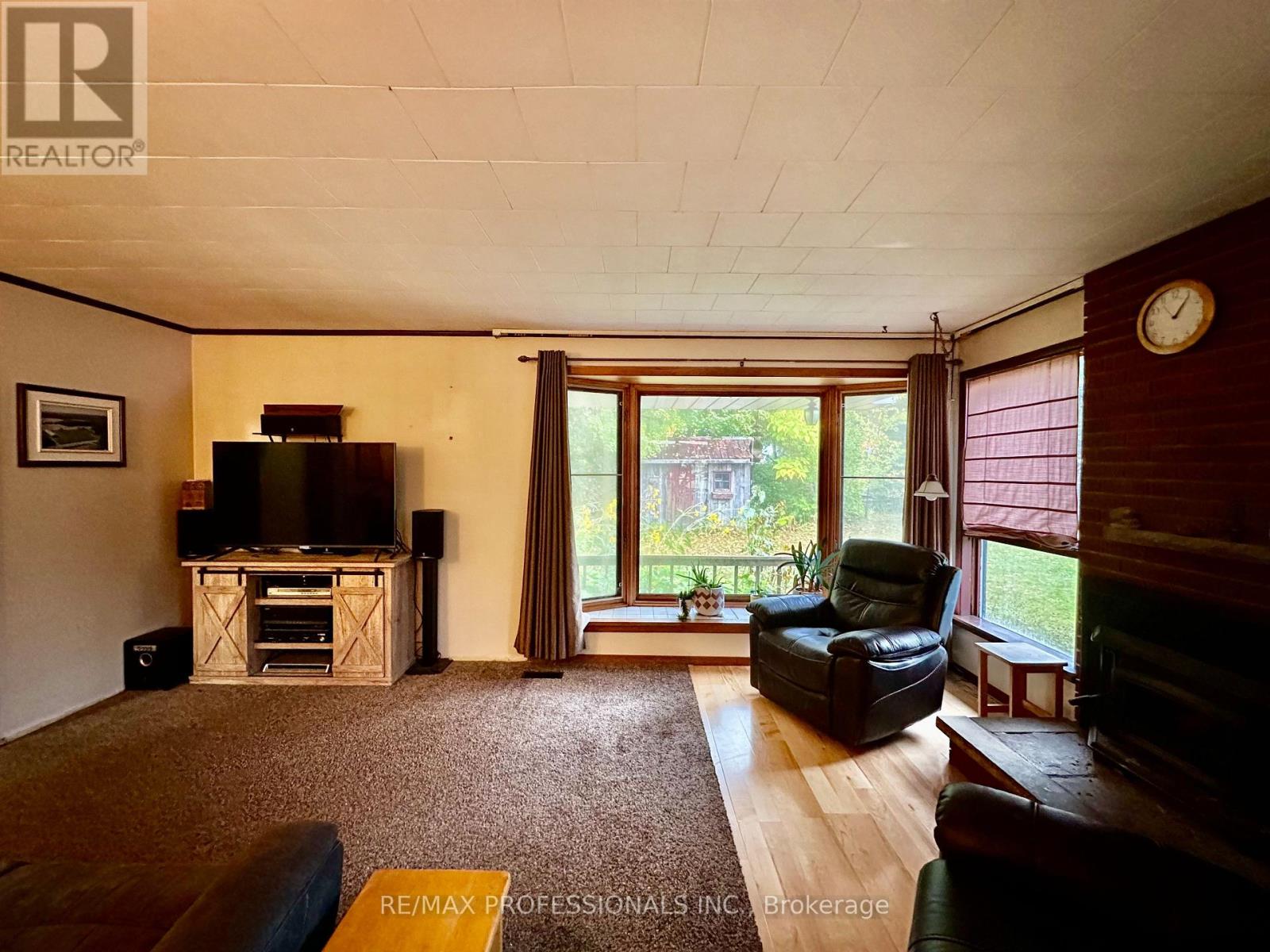 13958 Trafalgar Road, Halton Hills, Ontario  L7G 4S4 - Photo 5 - W12023129