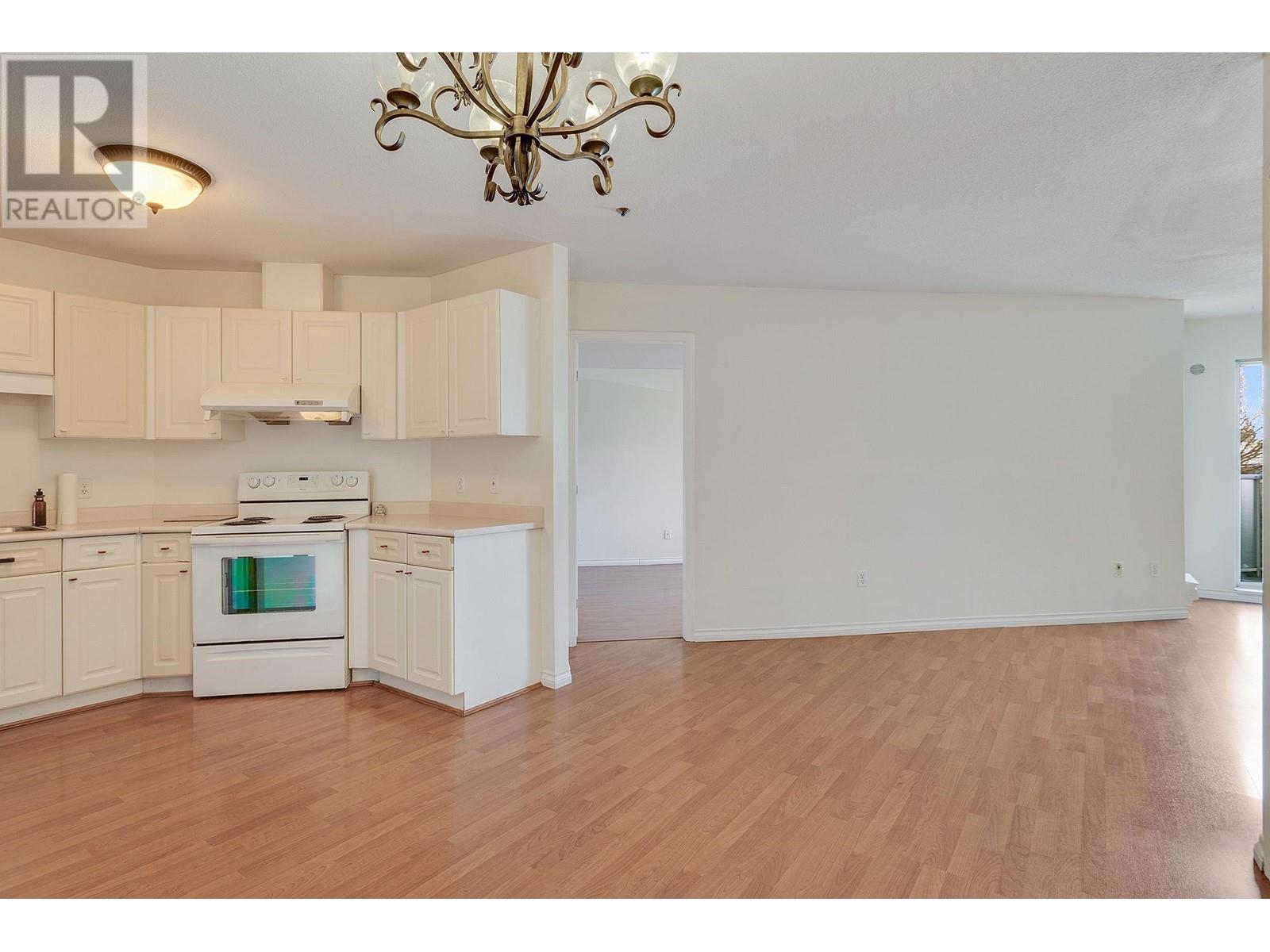 201 7031 Blundell Road, Richmond, British Columbia  V6Y 1J5 - Photo 6 - R2986580