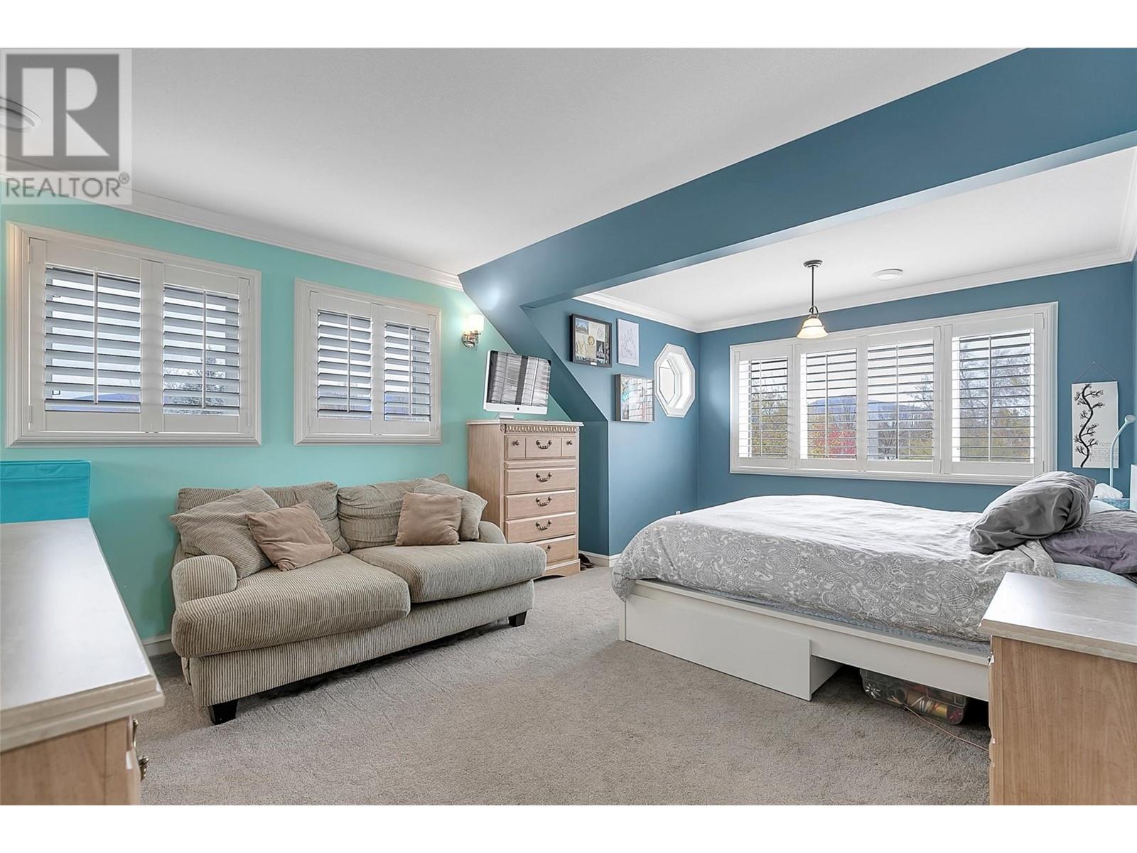 Property at 785 Birch Avenue image 3