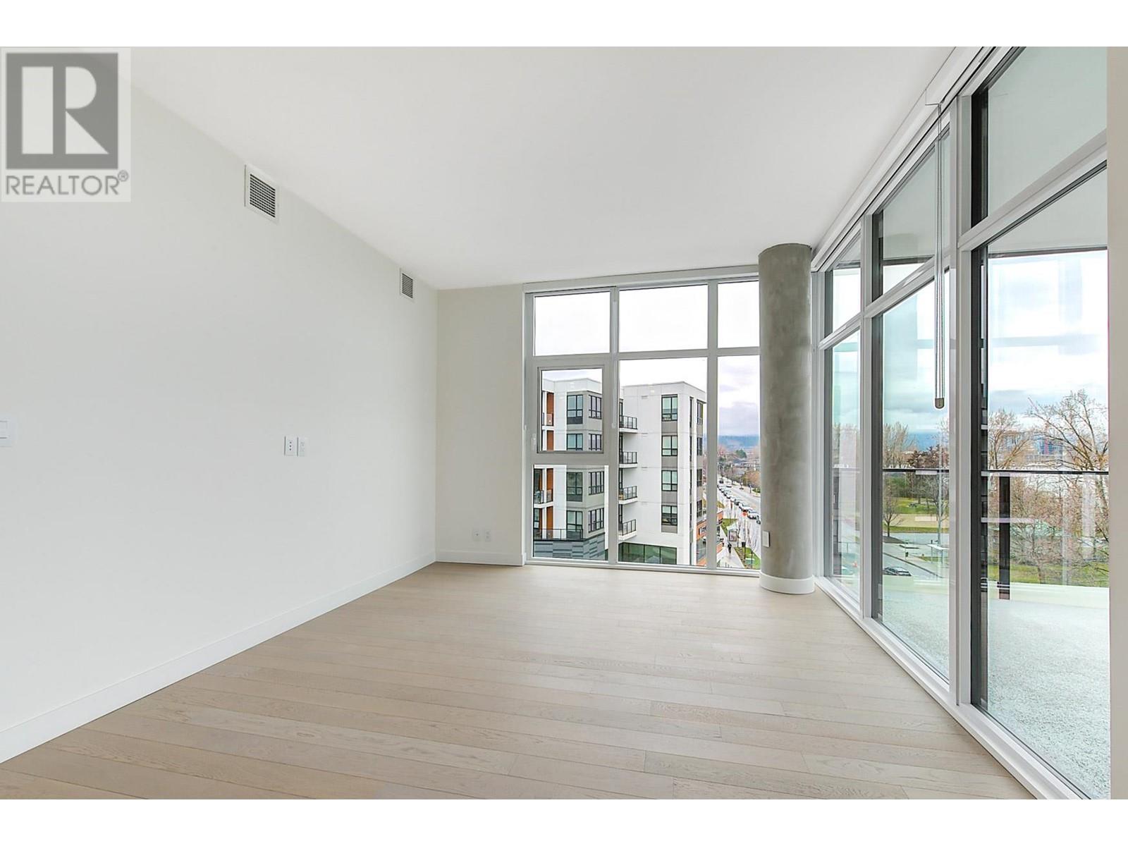 Property at 3409 Lakeshore Road Unit# 507 image 4