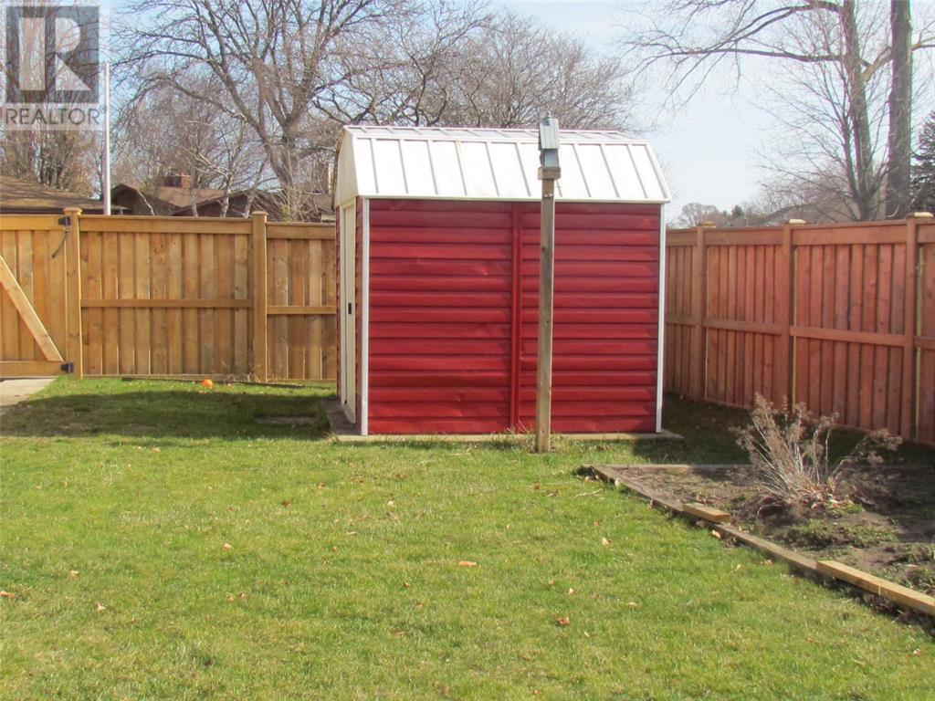 1351 Errol Road East, Sarnia, Ontario  N7S 6J8 - Photo 34 - 25007824