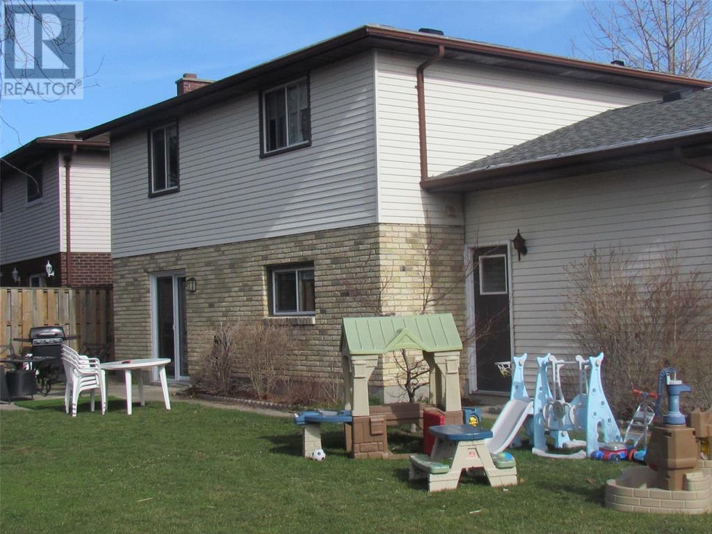 1351 Errol Road East, Sarnia, Ontario  N7S 6J8 - Photo 37 - 25007824