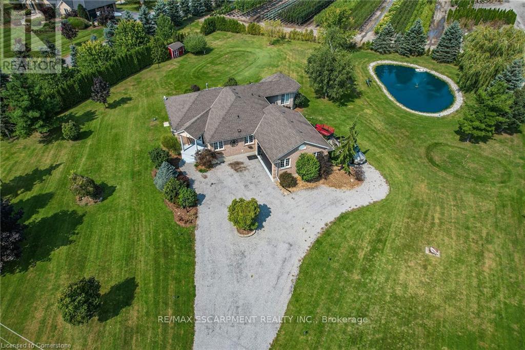 Property at 975 FOSS ROAD image 1
