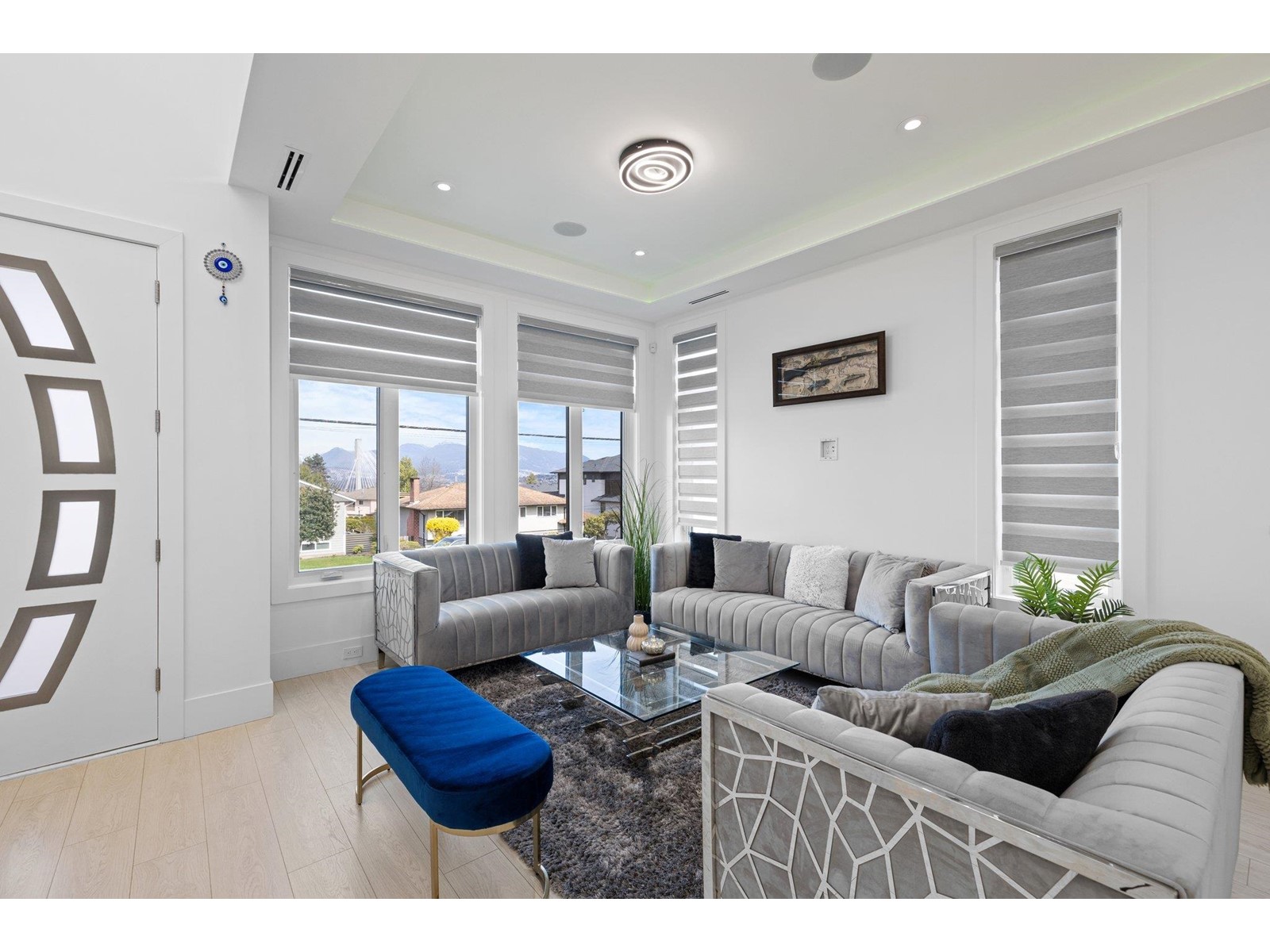 Property at 14714 111A AVENUE image 3