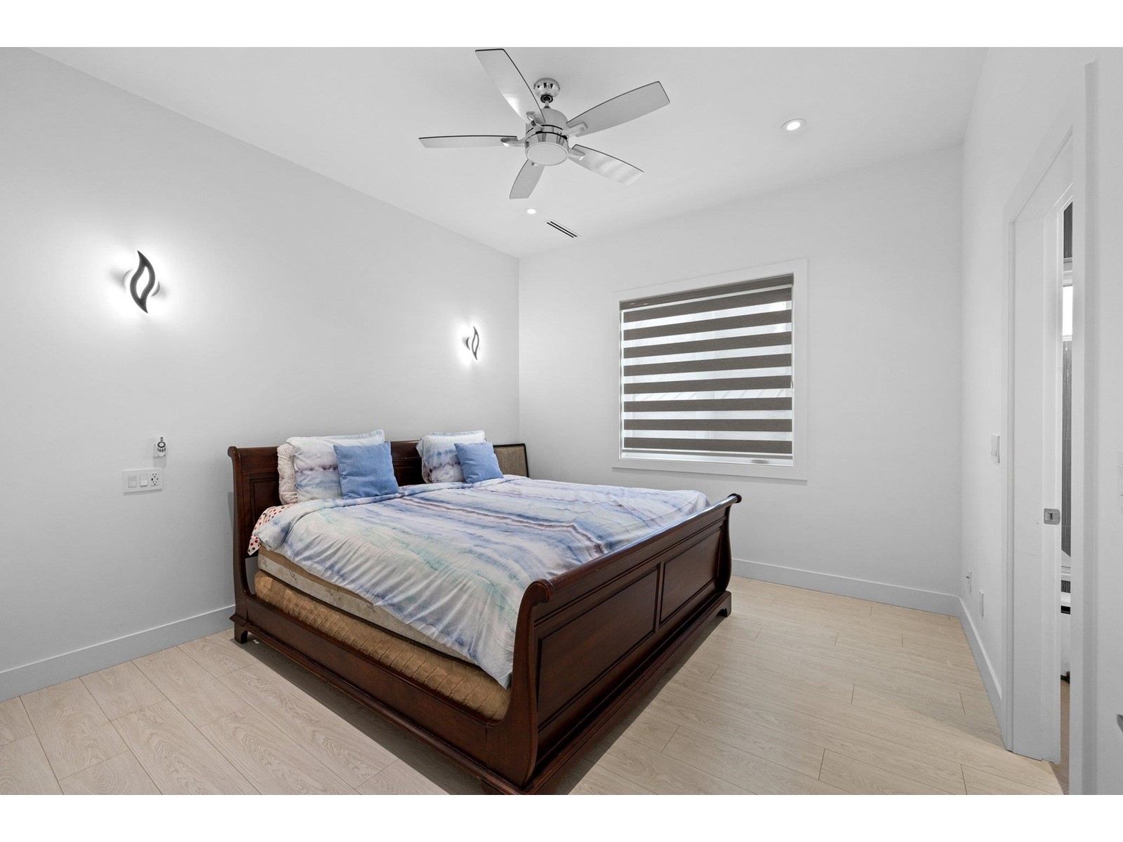 14714 111a Avenue, Surrey, British Columbia  V3R 2E1 - Photo 16 - R2986912