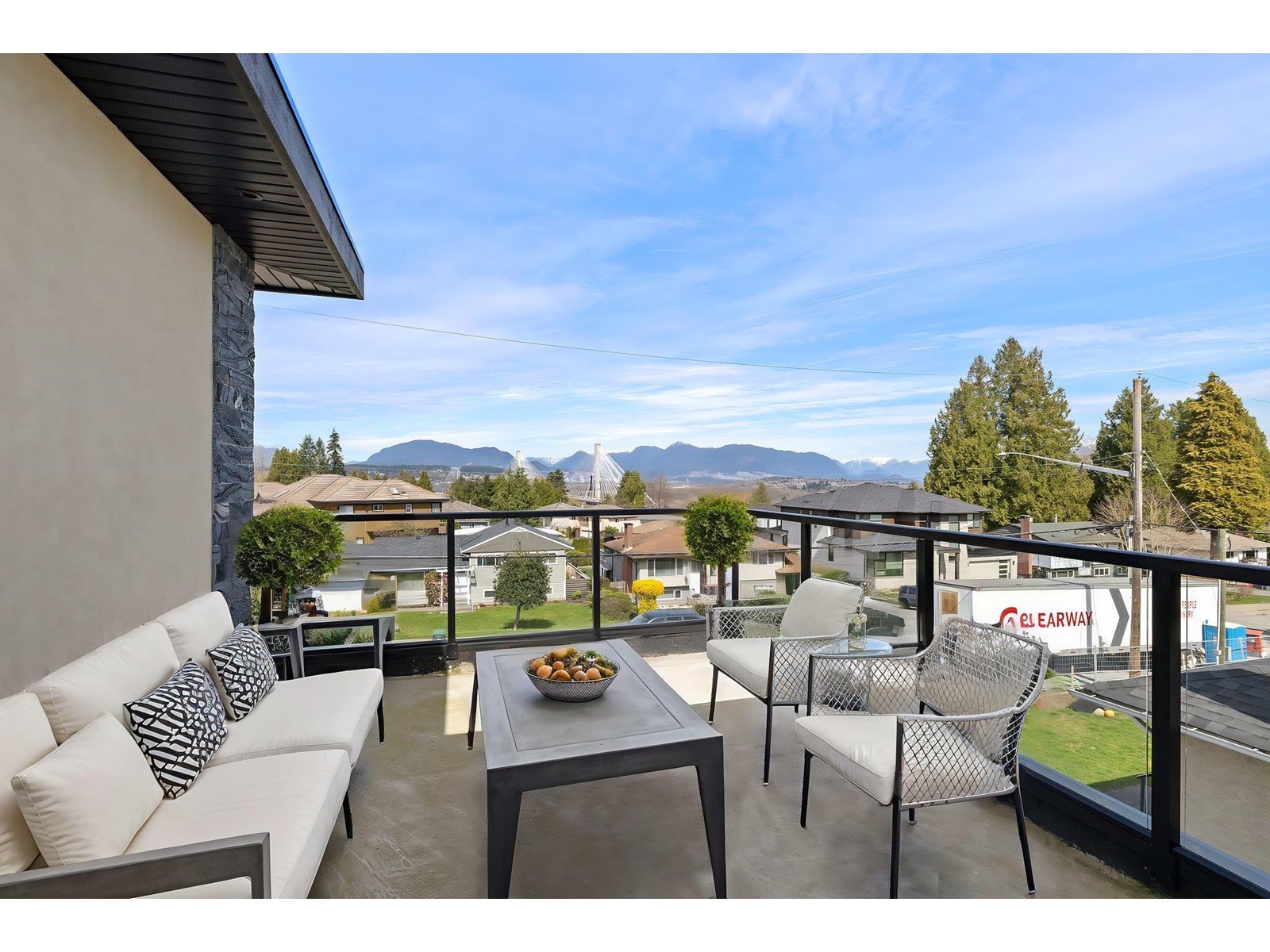 14714 111a Avenue, Surrey, British Columbia  V3R 2E1 - Photo 27 - R2986912