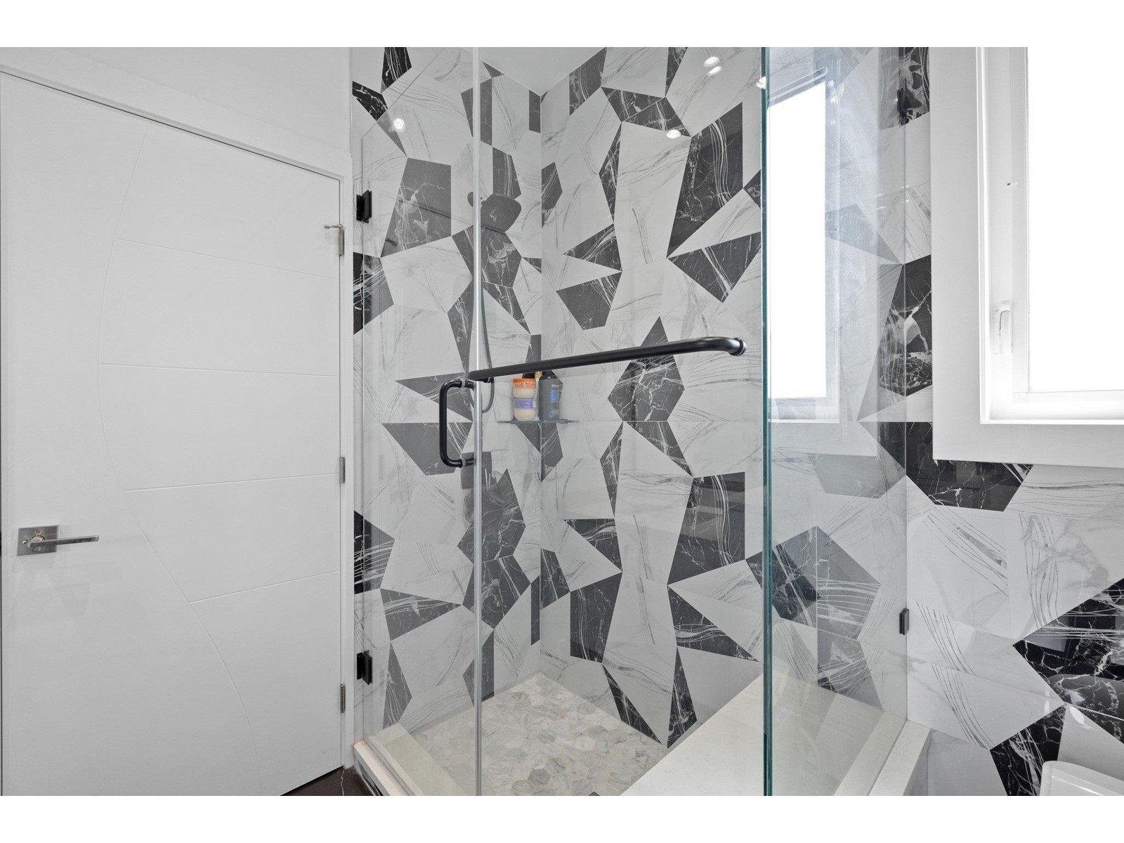 14714 111a Avenue, Surrey, British Columbia  V3R 2E1 - Photo 22 - R2986912