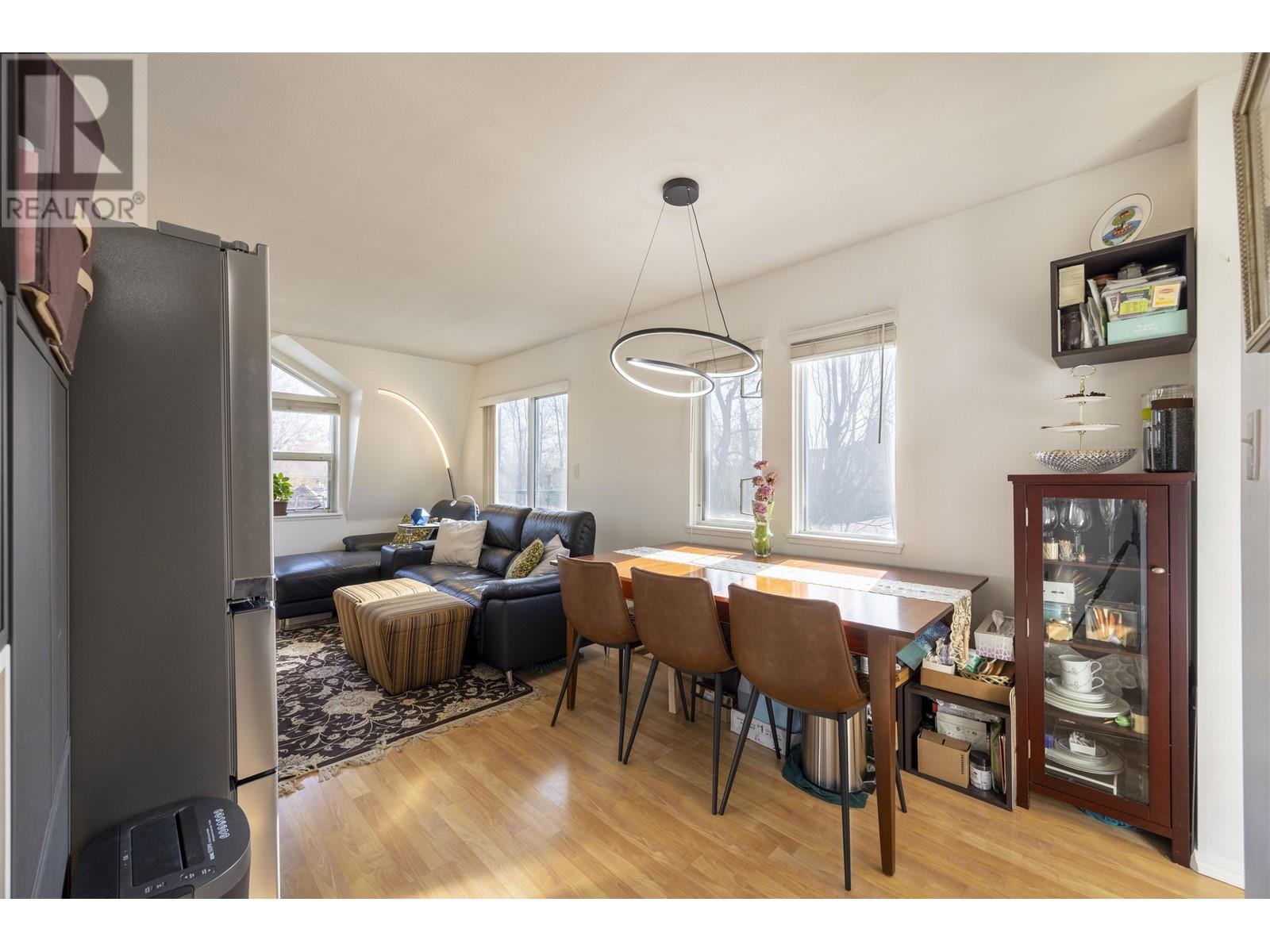 8 1215 Brunette Avenue, Coquitlam, British Columbia  V3K 6W2 - Photo 3 - R2986976