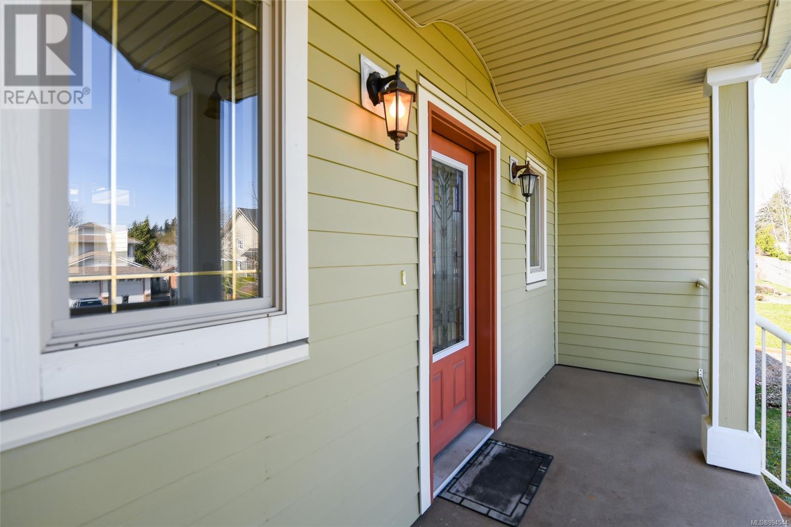 1039 Arrowsmith Ave, Courtenay real estate listing 994544 for sale
