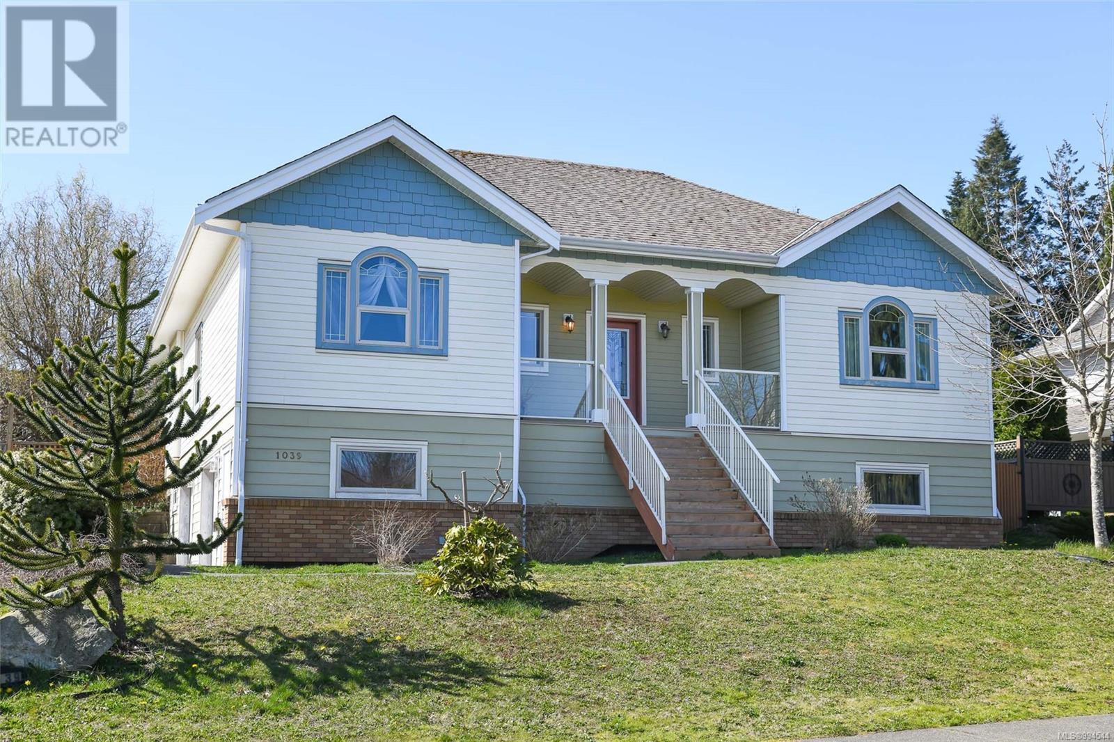 1039 Arrowsmith Ave, Courtenay real estate listing 994544 for sale