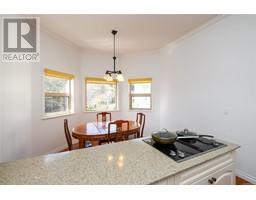 1039 Arrowsmith Ave, Courtenay property photo listing 994544 for sale