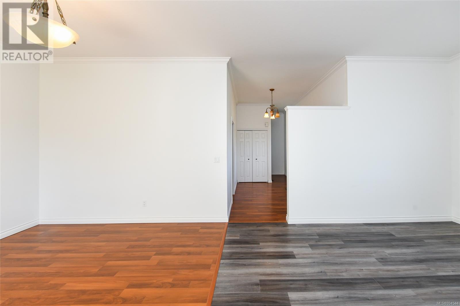 1039 Arrowsmith Ave, Courtenay real estate listing 994544 for sale