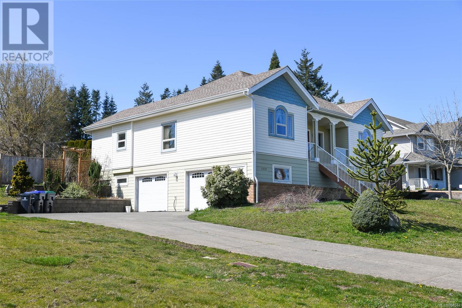 1039 Arrowsmith Ave, Courtenay real estate listing 994544 for sale