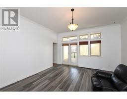 1039 Arrowsmith Ave, Courtenay property photo listing 994544 for sale