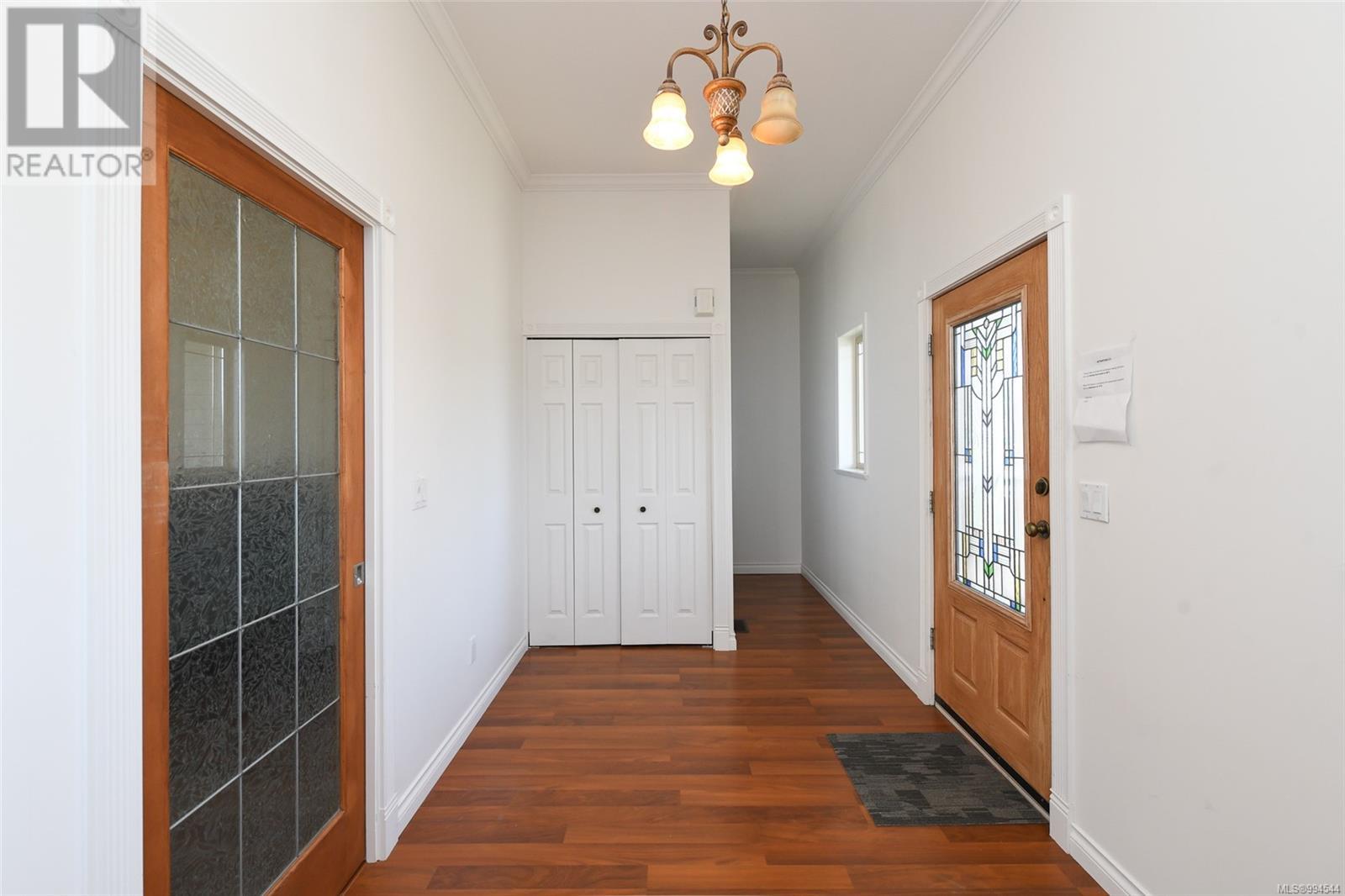 1039 Arrowsmith Ave, Courtenay real estate listing 994544 for sale