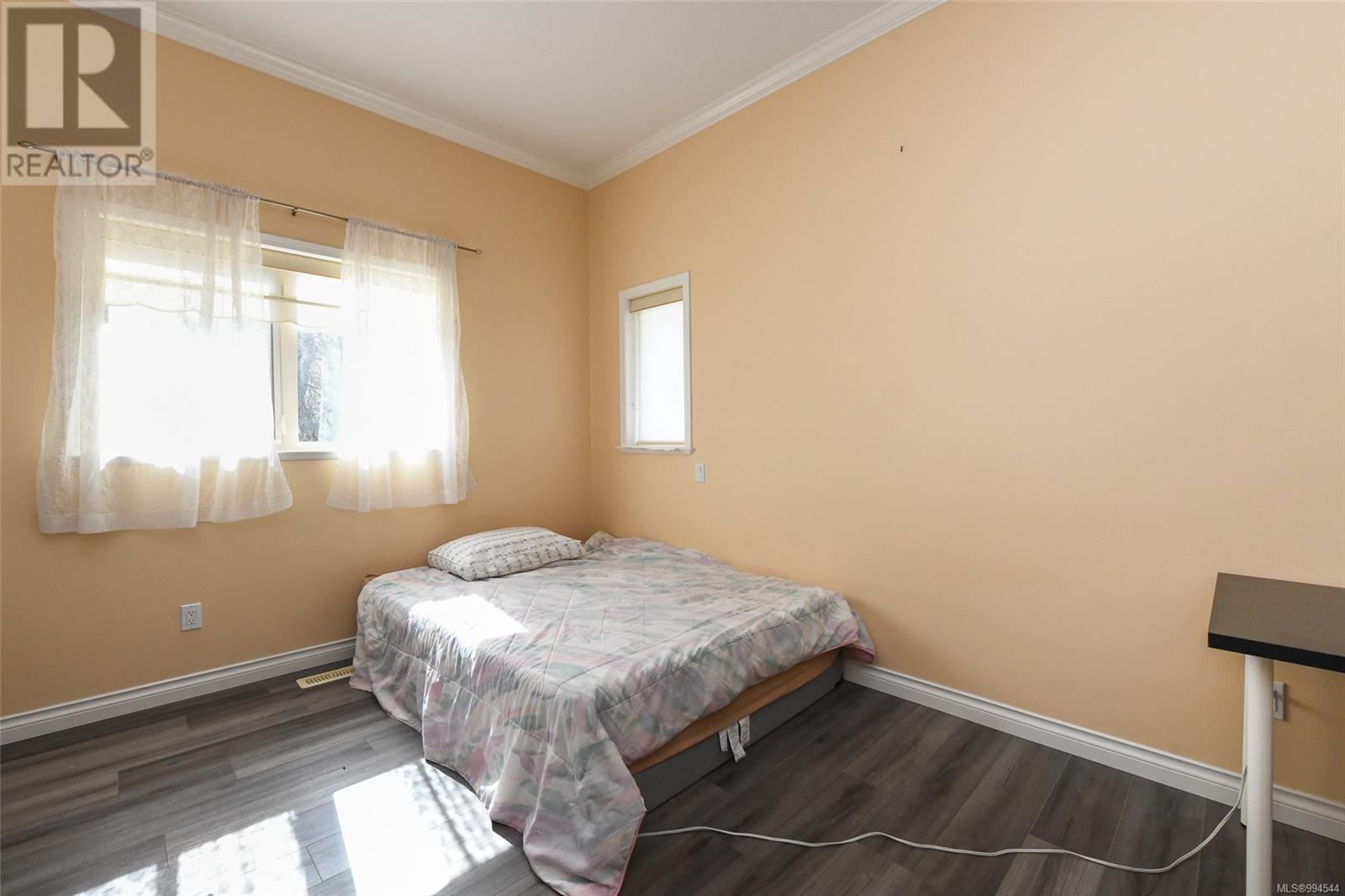 1039 Arrowsmith Ave, Courtenay real estate listing 994544 for sale