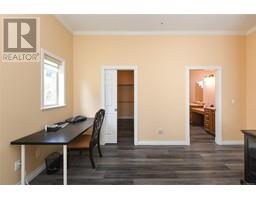 1039 Arrowsmith Ave, Courtenay property photo listing 994544 for sale