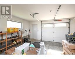 1039 Arrowsmith Ave, Courtenay property photo listing 994544 for sale