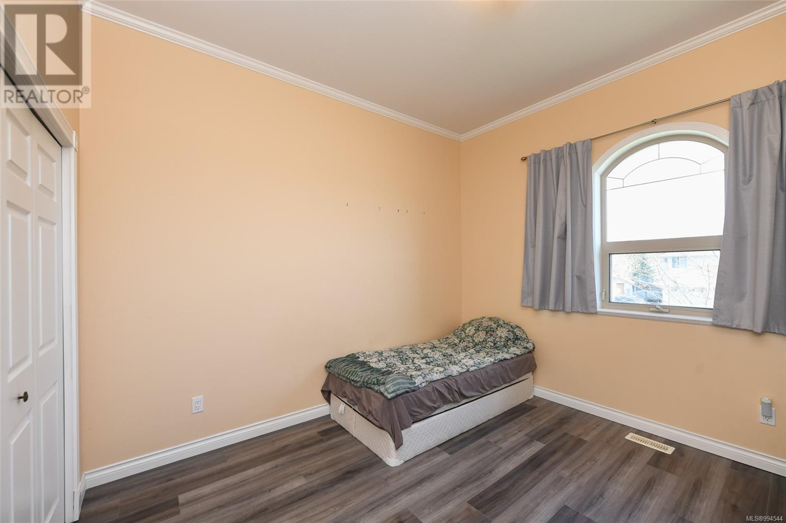 1039 Arrowsmith Ave, Courtenay real estate listing 994544 for sale