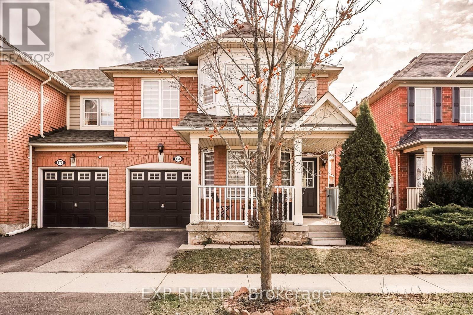 668 Hamilton Crescent, Milton, Ontario  L9T 6H1 - Photo 1 - W12067790