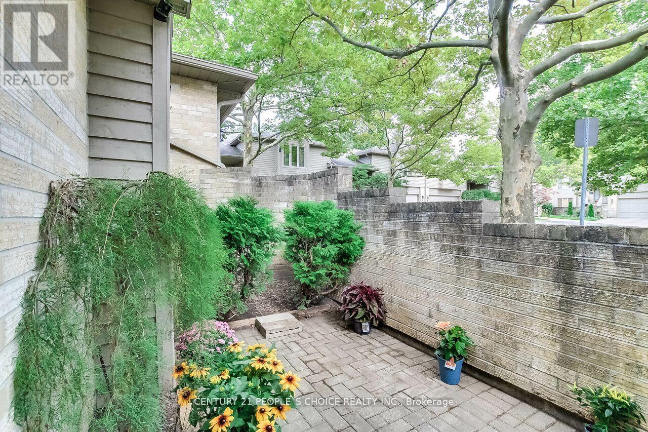 Property at 66 - 1500 RICHMOND STREET image 5