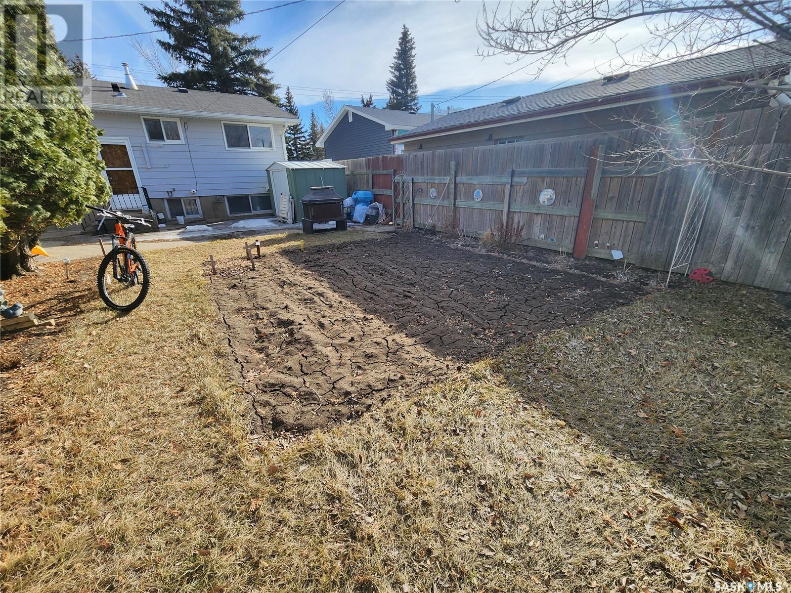 1272 King Street, Estevan, Saskatchewan  S4A 1L5 - Photo 38 - SK002037
