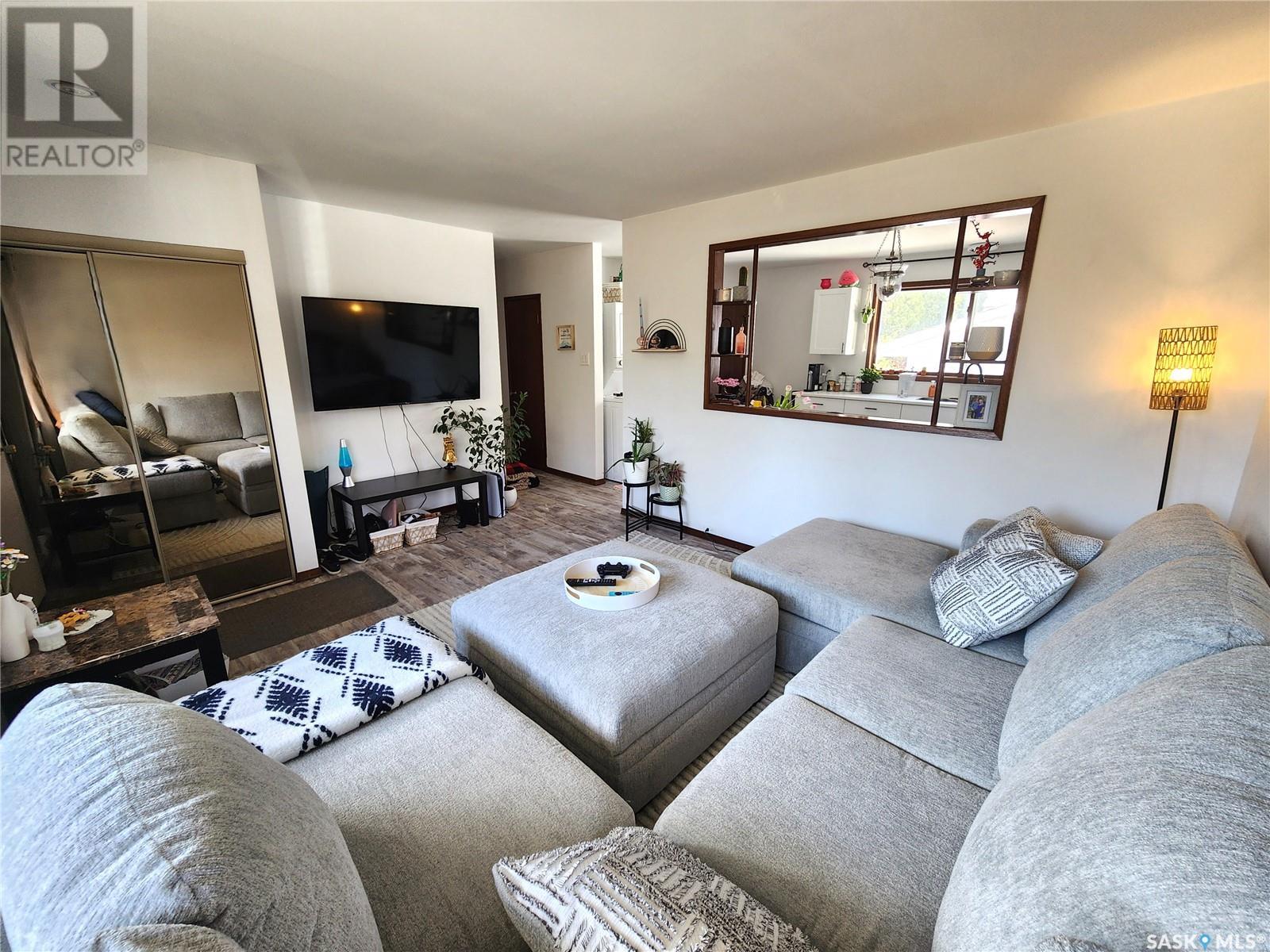 Property at 1272 King STREET image 4