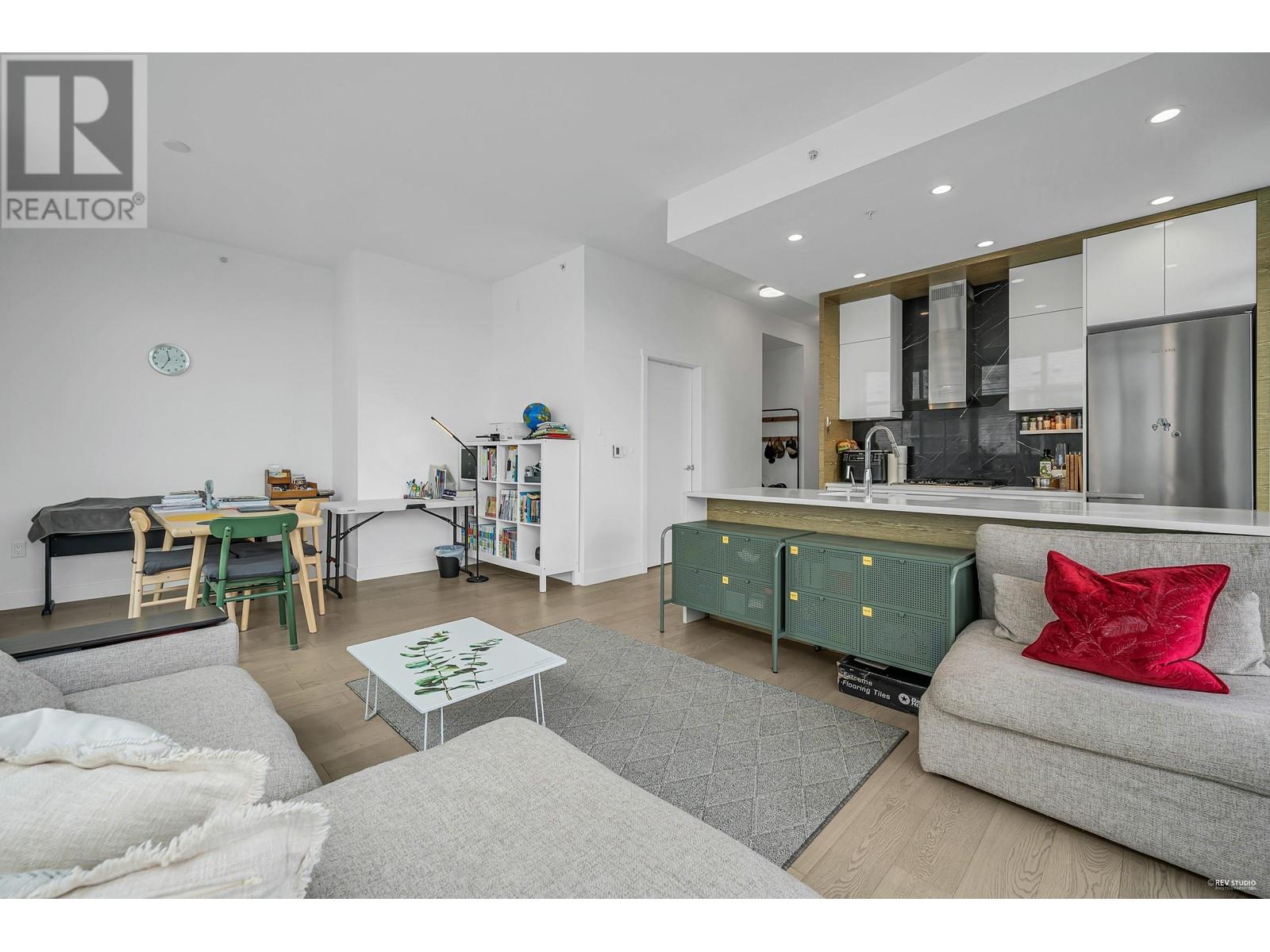 501 6733 CAMBIE STREET, Vancouver, British Columbia