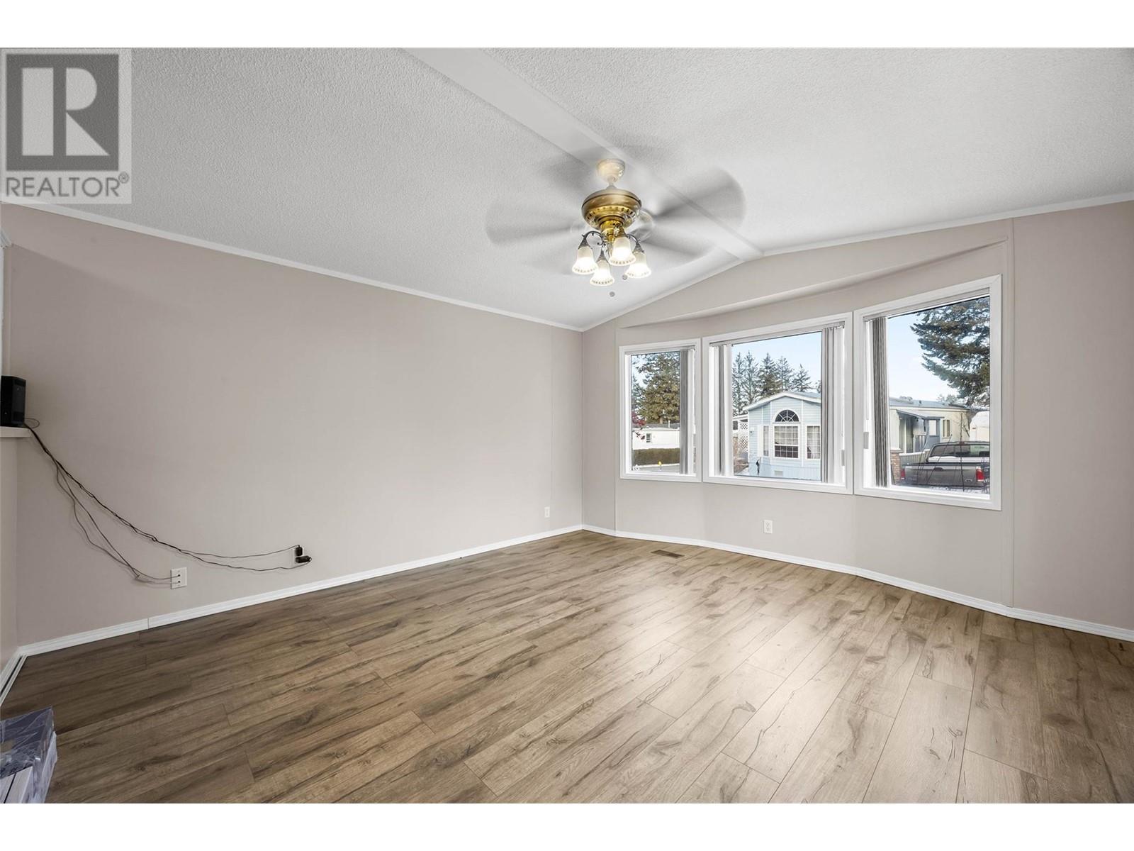 1555 Howe Road Unit# 68, Kamloops, British Columbia  V1S 1V1 - Photo 10 - 10342394