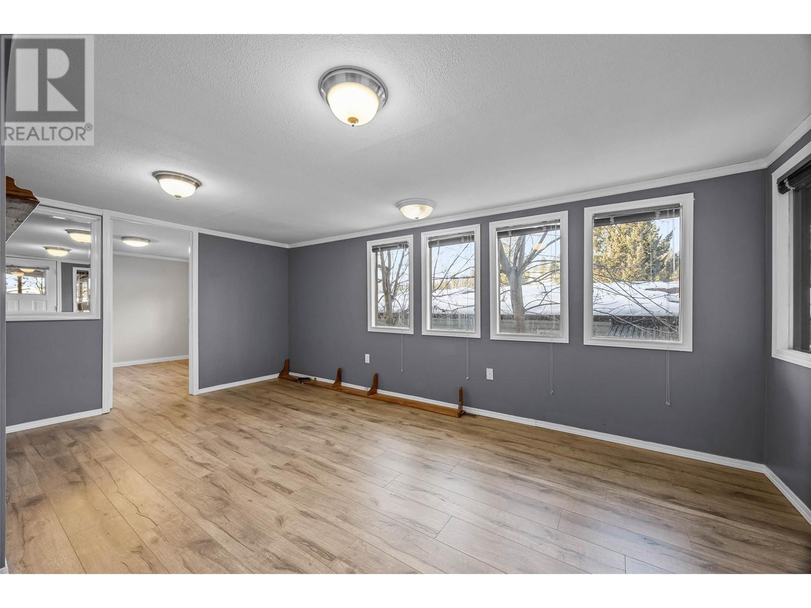 1555 Howe Road Unit# 68, Kamloops, British Columbia  V1S 1V1 - Photo 11 - 10342394