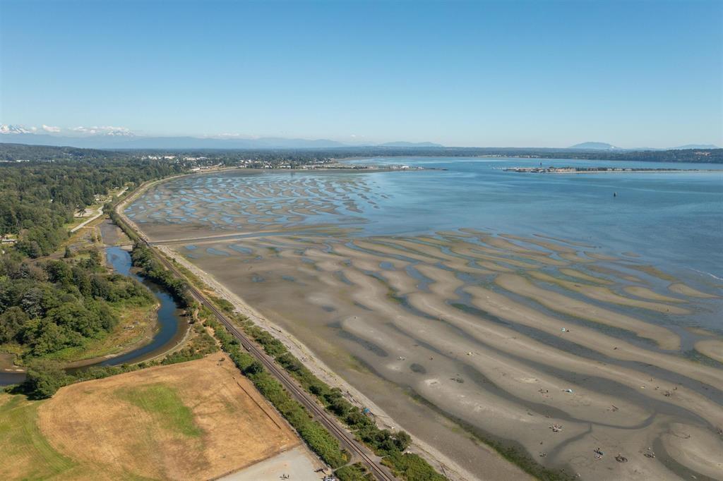 101 15717 MARINE DRIVE, White Rock real estate listing R2987202 for sale