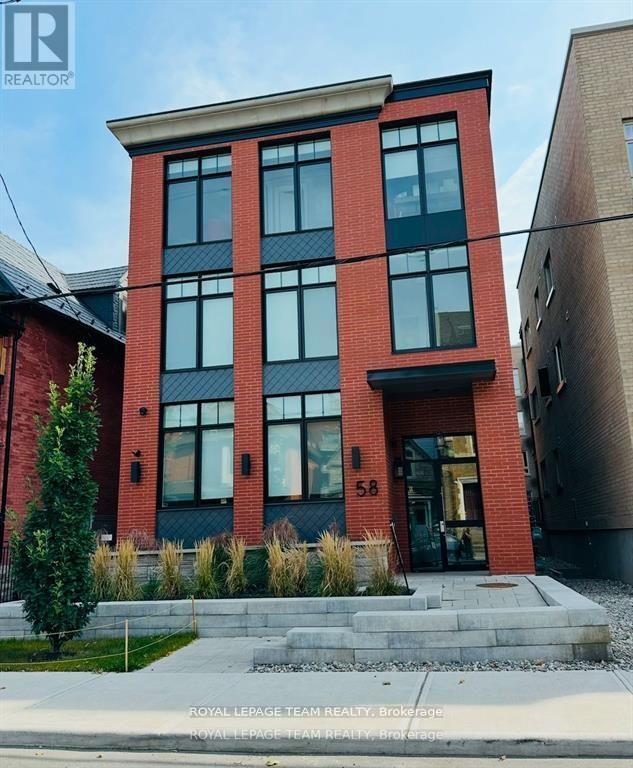 8 - 58 Florence Street, Ottawa, Ontario  K2P 0W7 - Photo 1 - X12067820