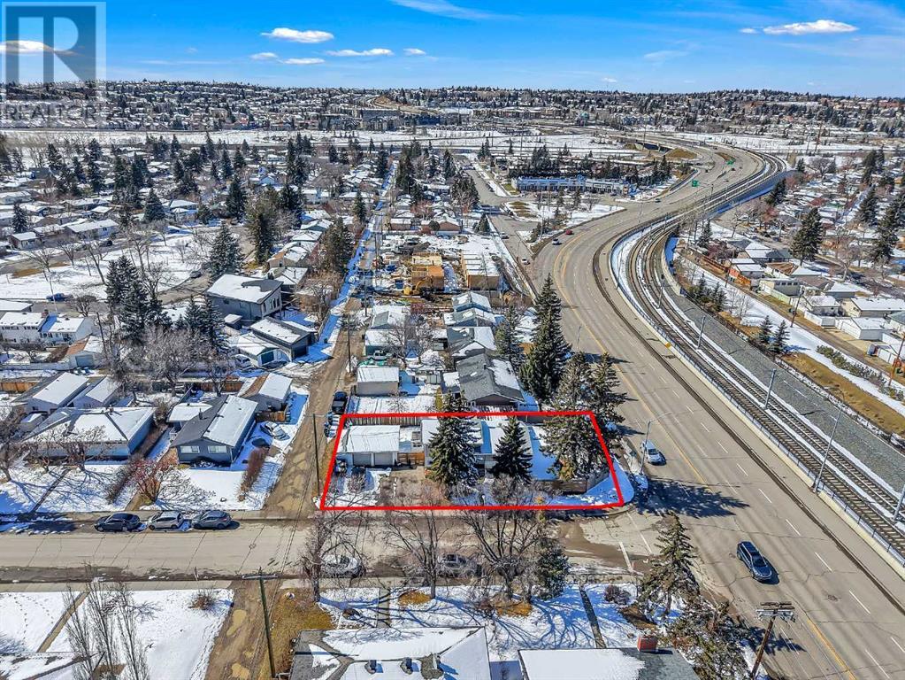Property at 3 Gateway Drive SW image 4