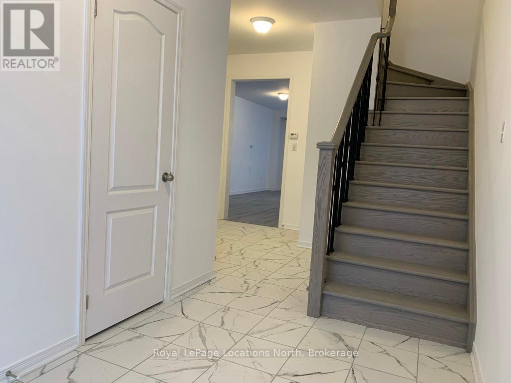 17 Kirby Avenue, Collingwood, Ontario  L9Y 3V3 - Photo 9 - S12067833