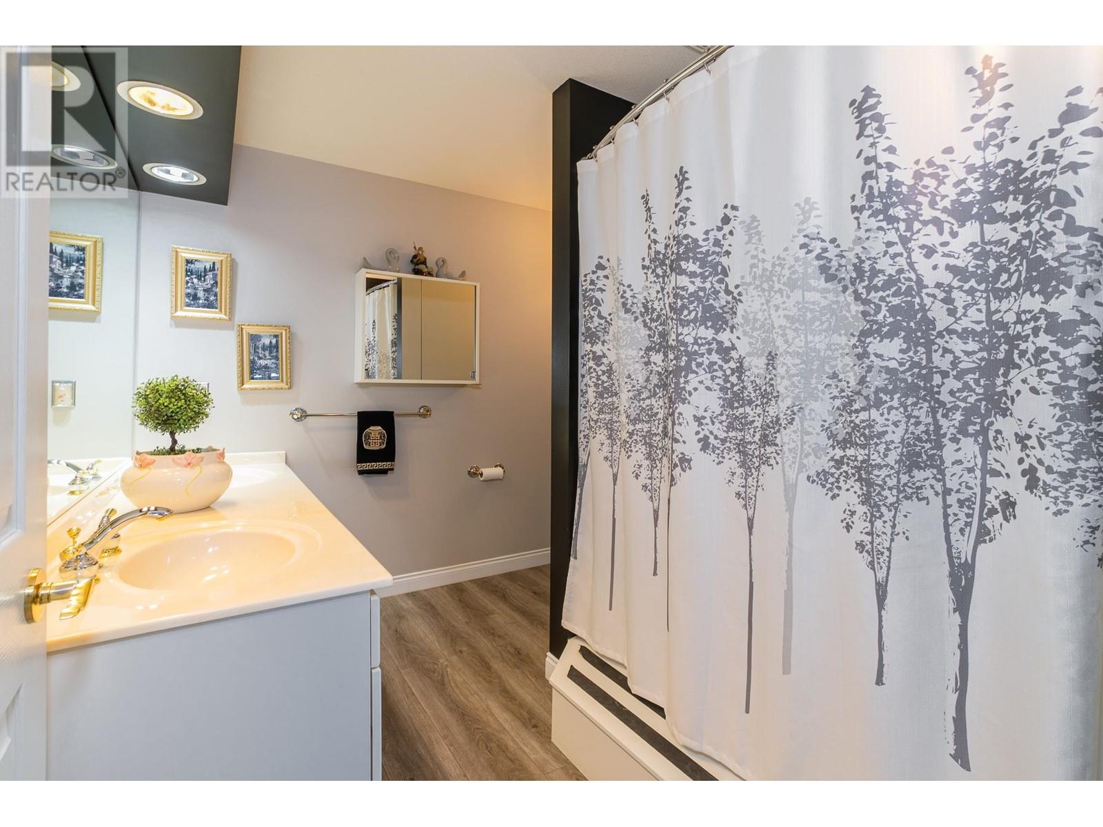 209 3098 Guildford Way, Coquitlam, British Columbia  V3B 7W8 - Photo 24 - R2987219