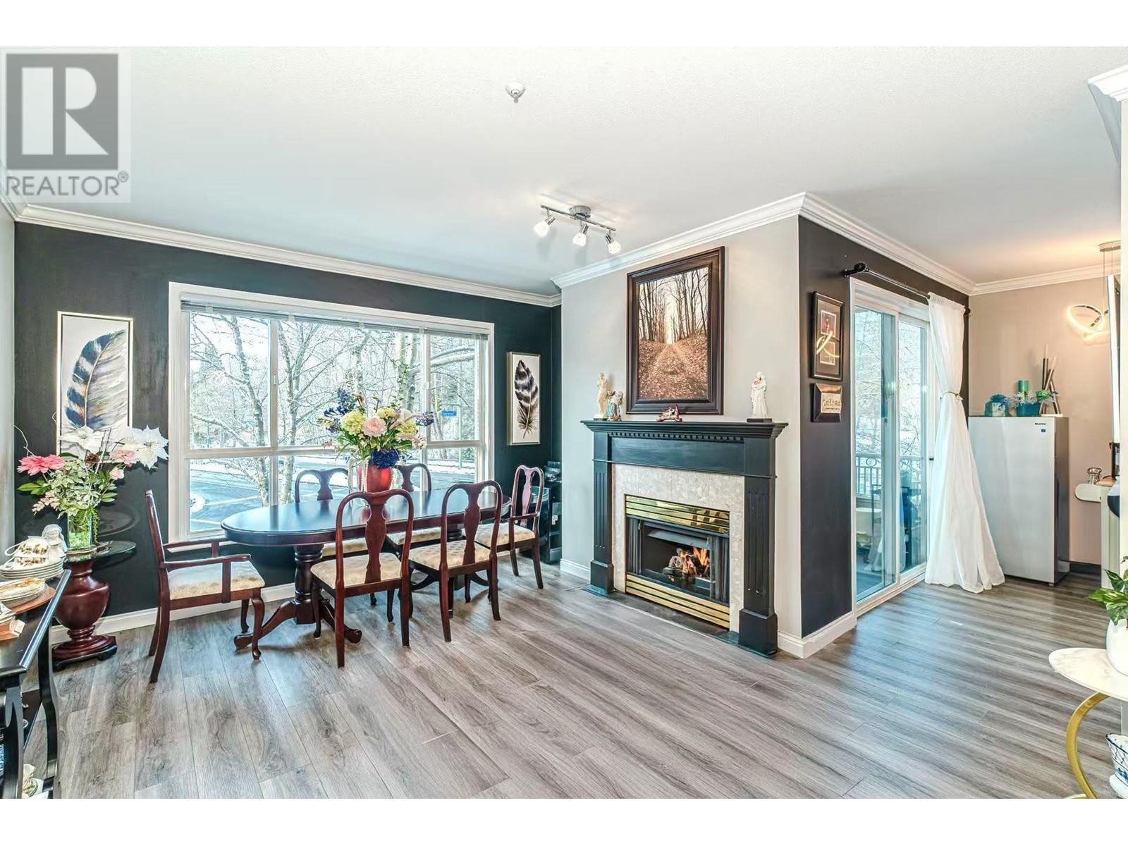 209 3098 Guildford Way, Coquitlam, British Columbia  V3B 7W8 - Photo 8 - R2987219