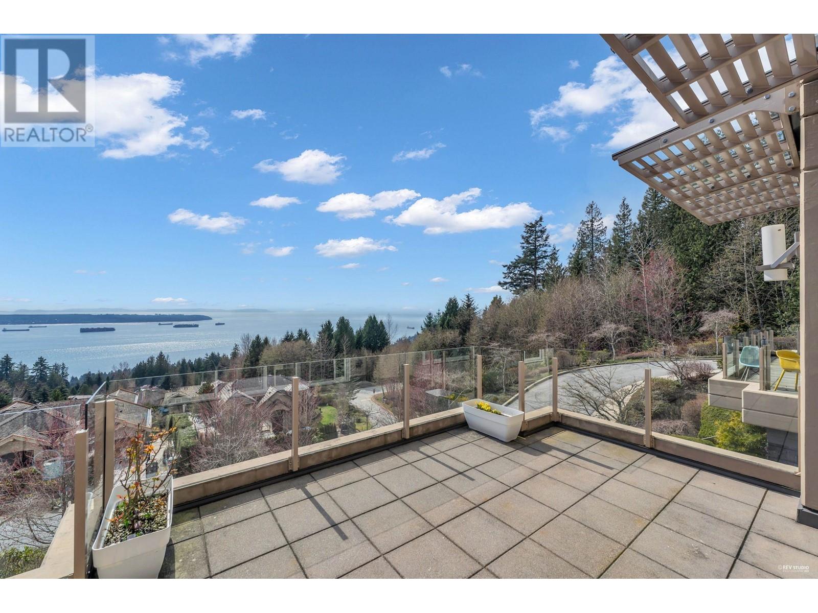 102 2575 Garden Court, West Vancouver, British Columbia  V7S 0A2 - Photo 12 - R2987242