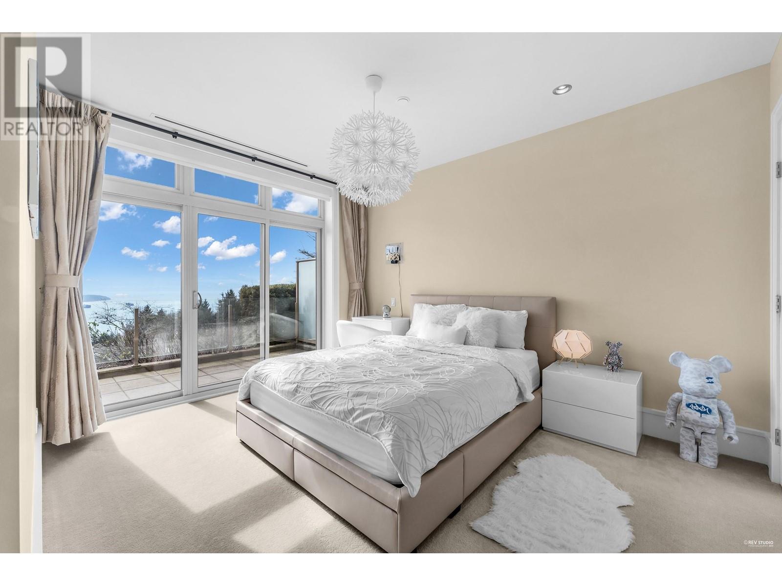 102 2575 Garden Court, West Vancouver, British Columbia  V7S 0A2 - Photo 35 - R2987242
