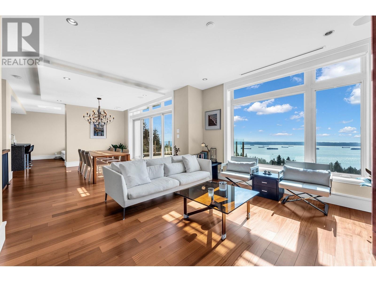 102 2575 Garden Court, West Vancouver, British Columbia  V7S 0A2 - Photo 6 - R2987242