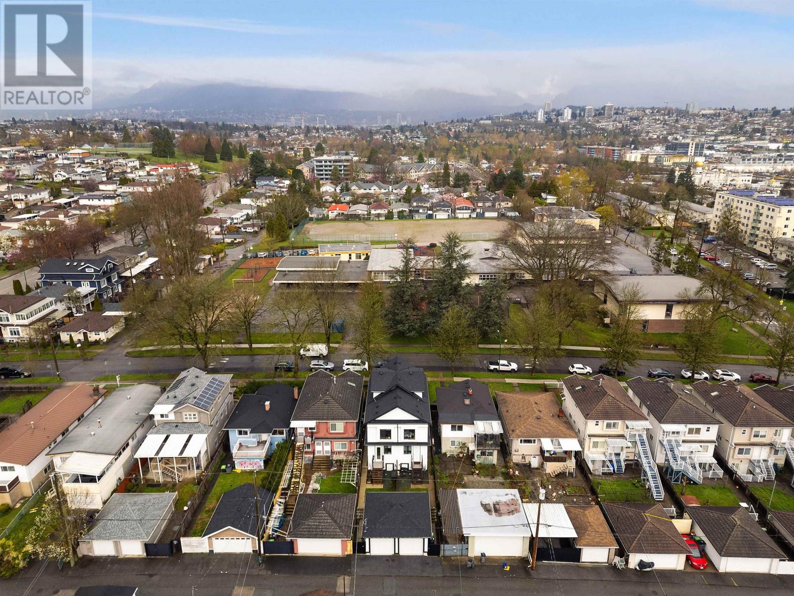 3346 E 8th Avenue, Vancouver, British Columbia  V5M 1X9 - Photo 10 - R2987261