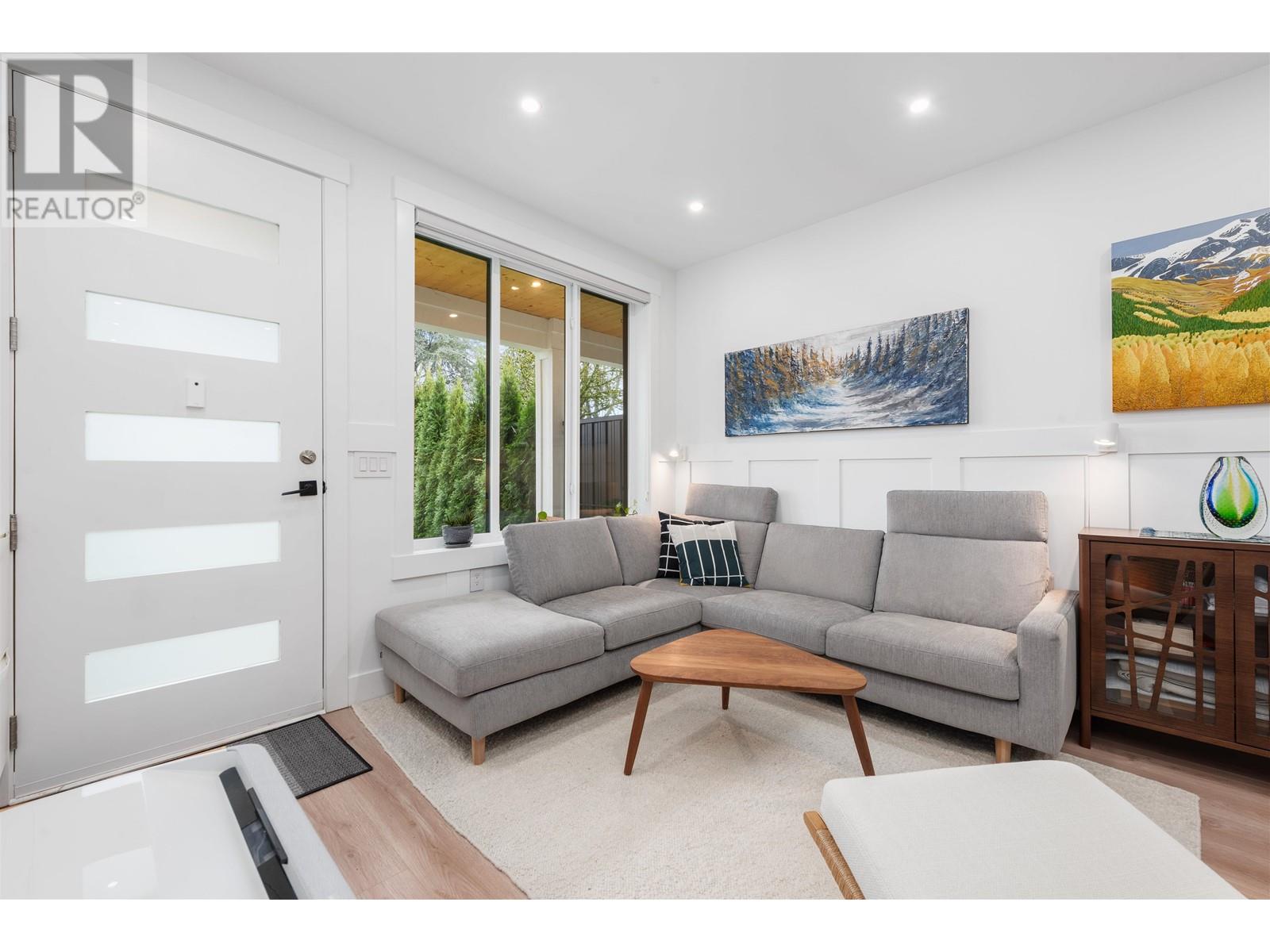 3346 E 8th Avenue, Vancouver, British Columbia  V5M 1X9 - Photo 13 - R2987261