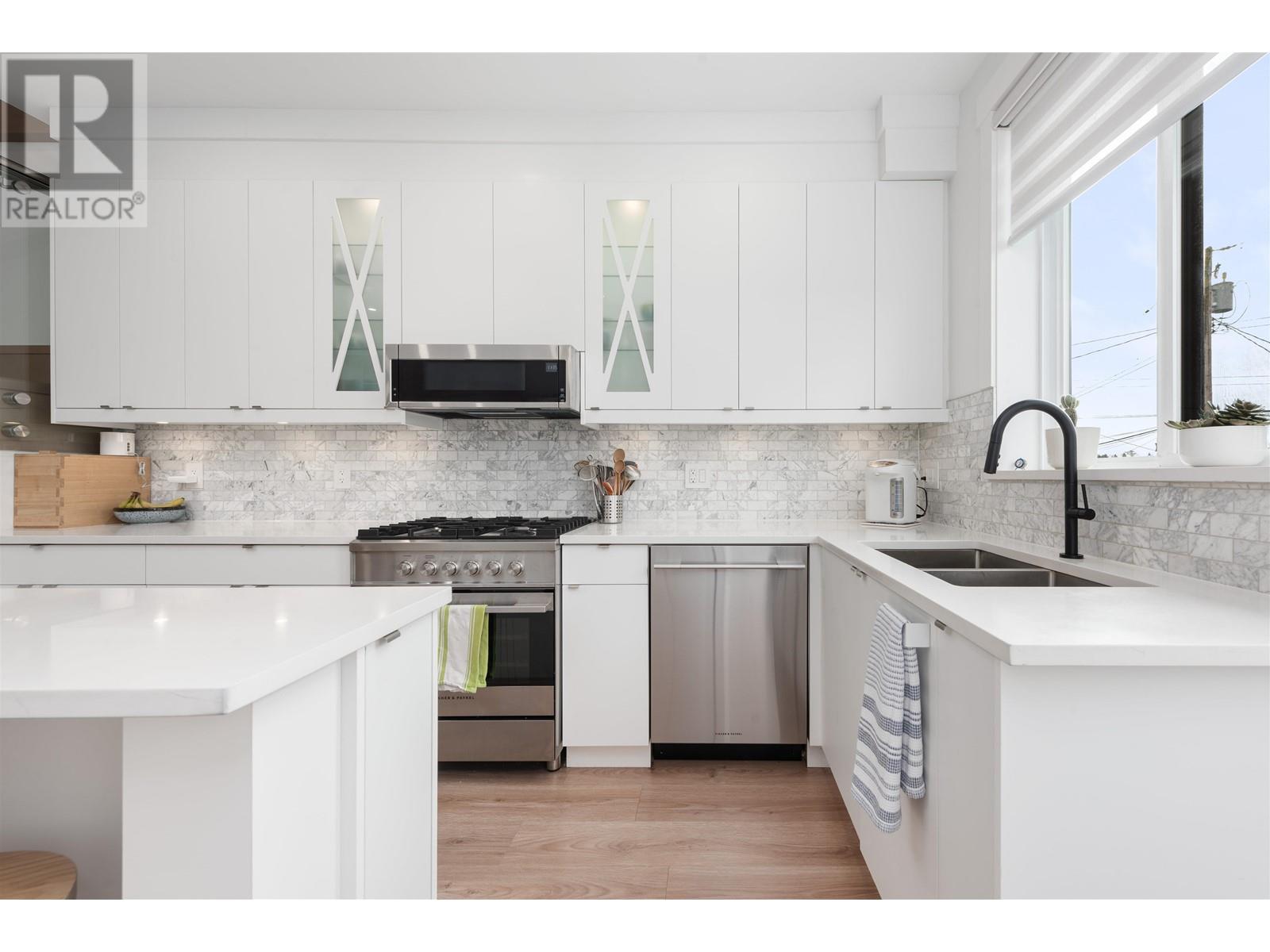 3346 E 8th Avenue, Vancouver, British Columbia  V5M 1X9 - Photo 20 - R2987261