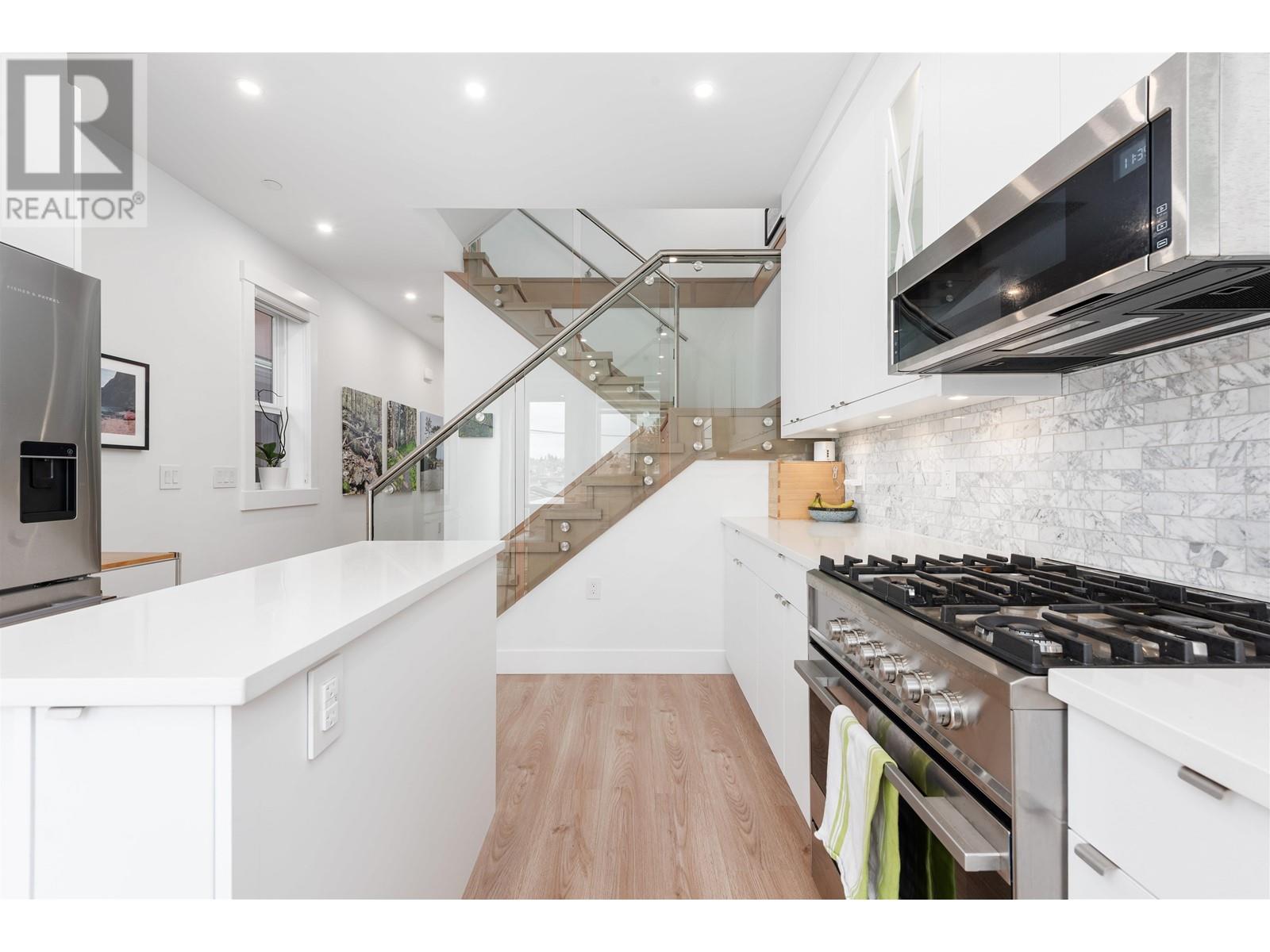 3346 E 8th Avenue, Vancouver, British Columbia  V5M 1X9 - Photo 21 - R2987261