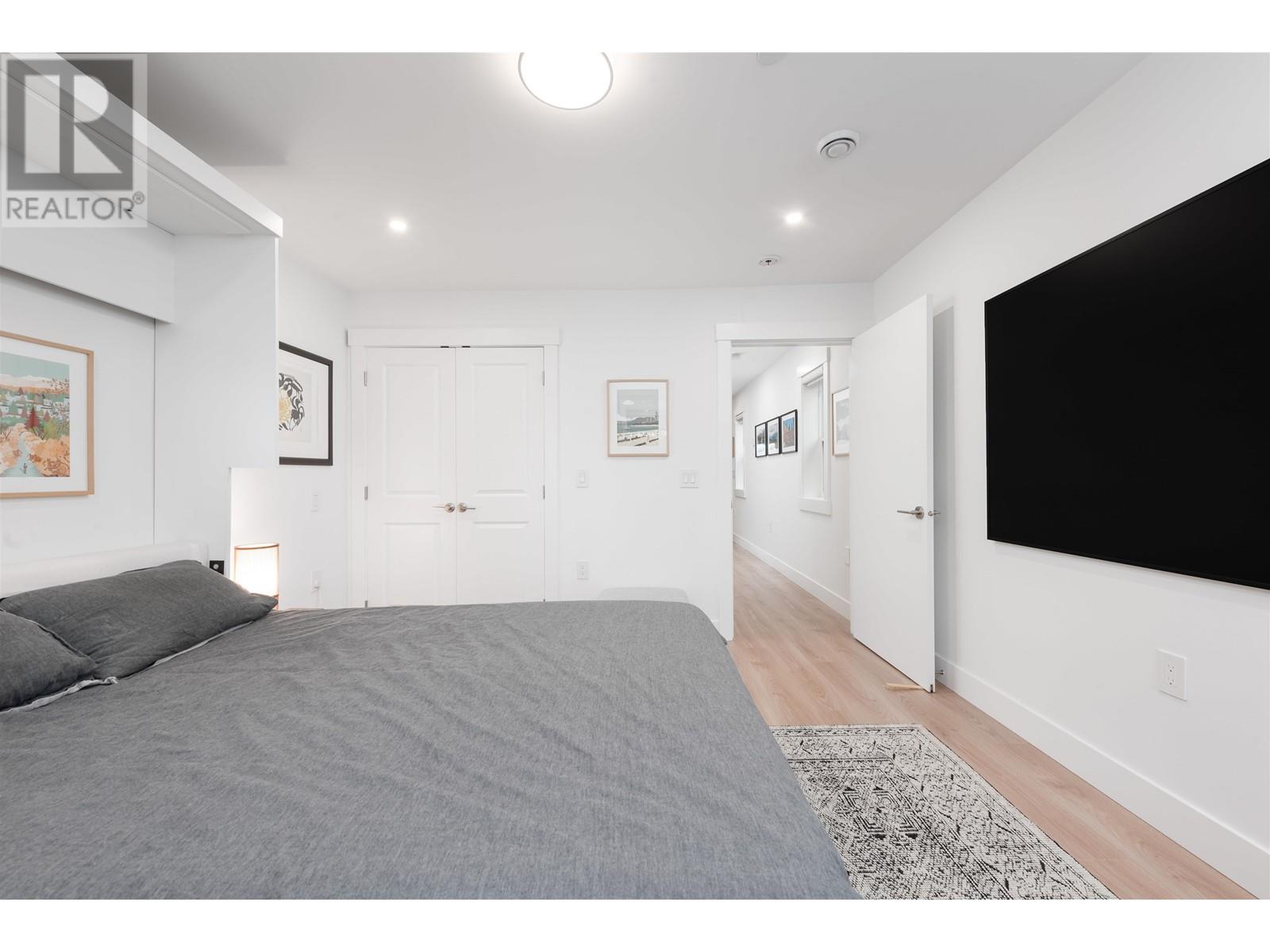 3346 E 8th Avenue, Vancouver, British Columbia  V5M 1X9 - Photo 24 - R2987261