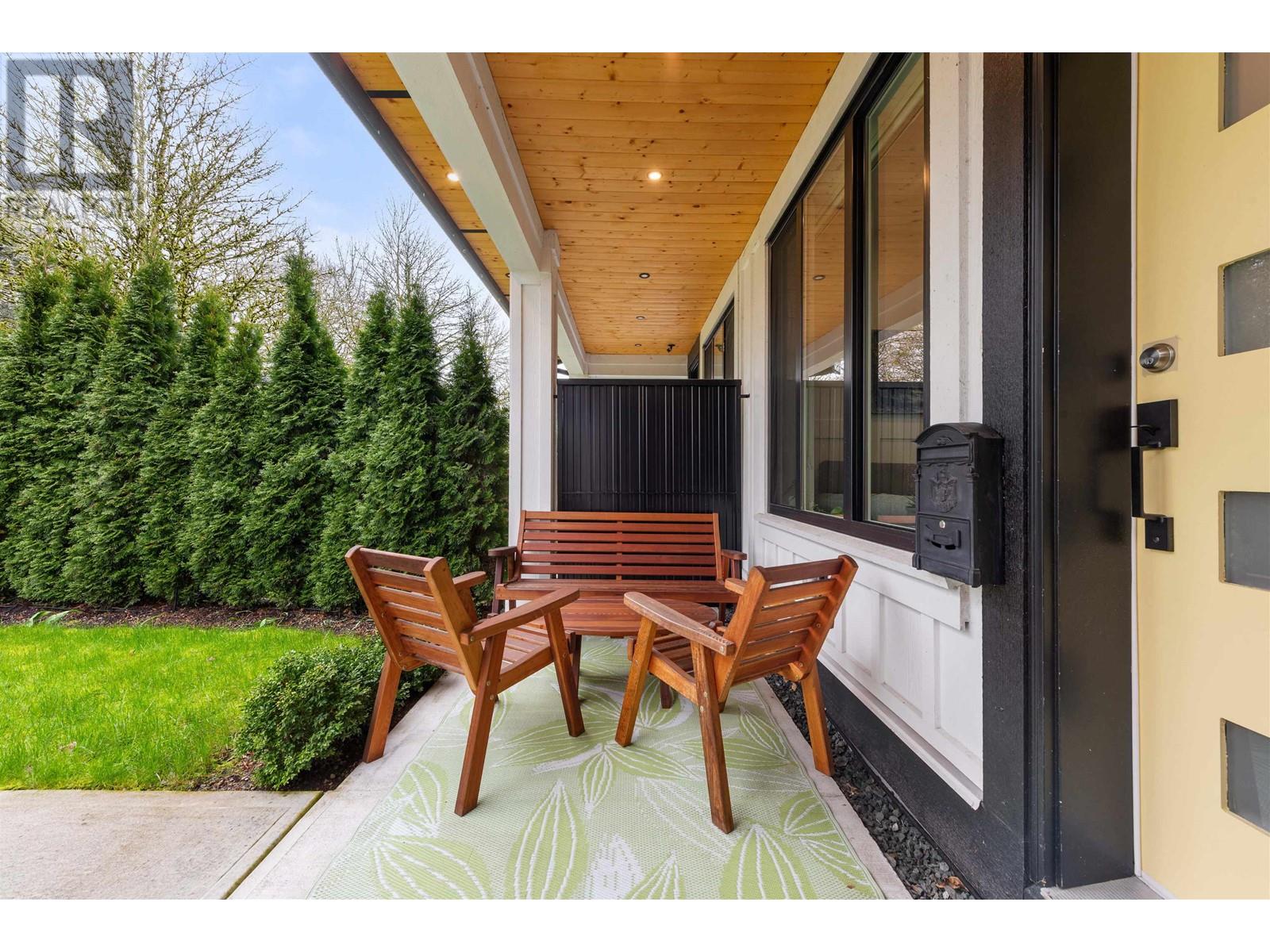 3346 E 8th Avenue, Vancouver, British Columbia  V5M 1X9 - Photo 33 - R2987261