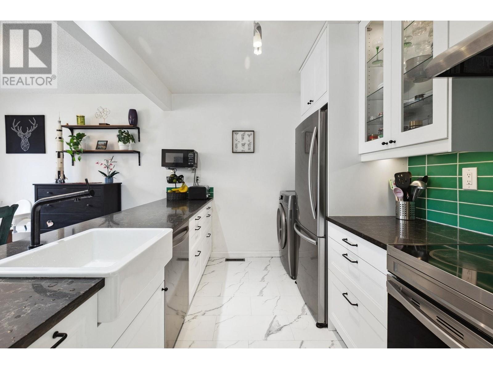 2971 Argo Place, Burnaby, British Columbia  V3J 7G2 - Photo 12 - R2987262